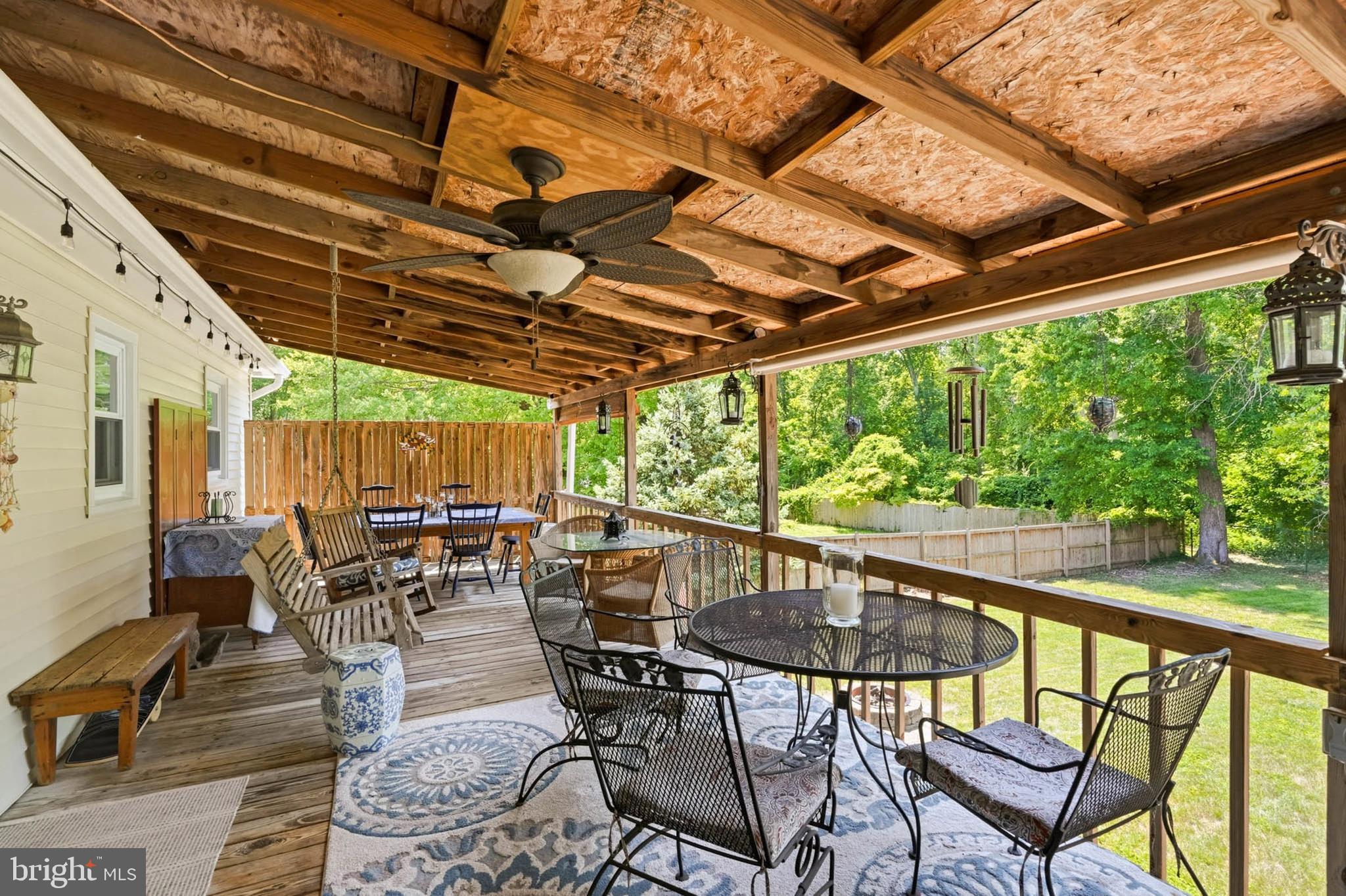 HILLSMERE SHORES - Residential