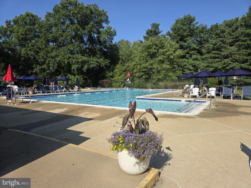 HILLSMERE SHORES - Residential