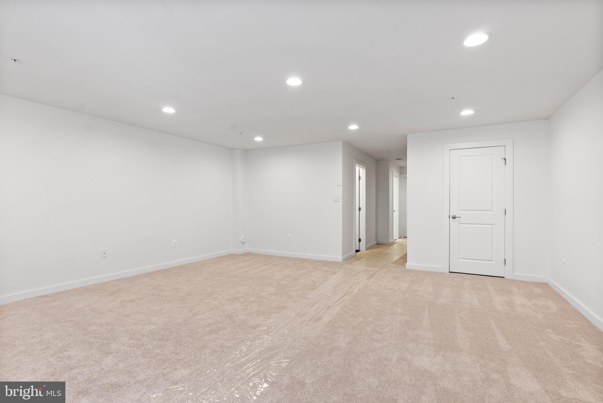 GREENLEIGH AT CROSSROADS - Residential