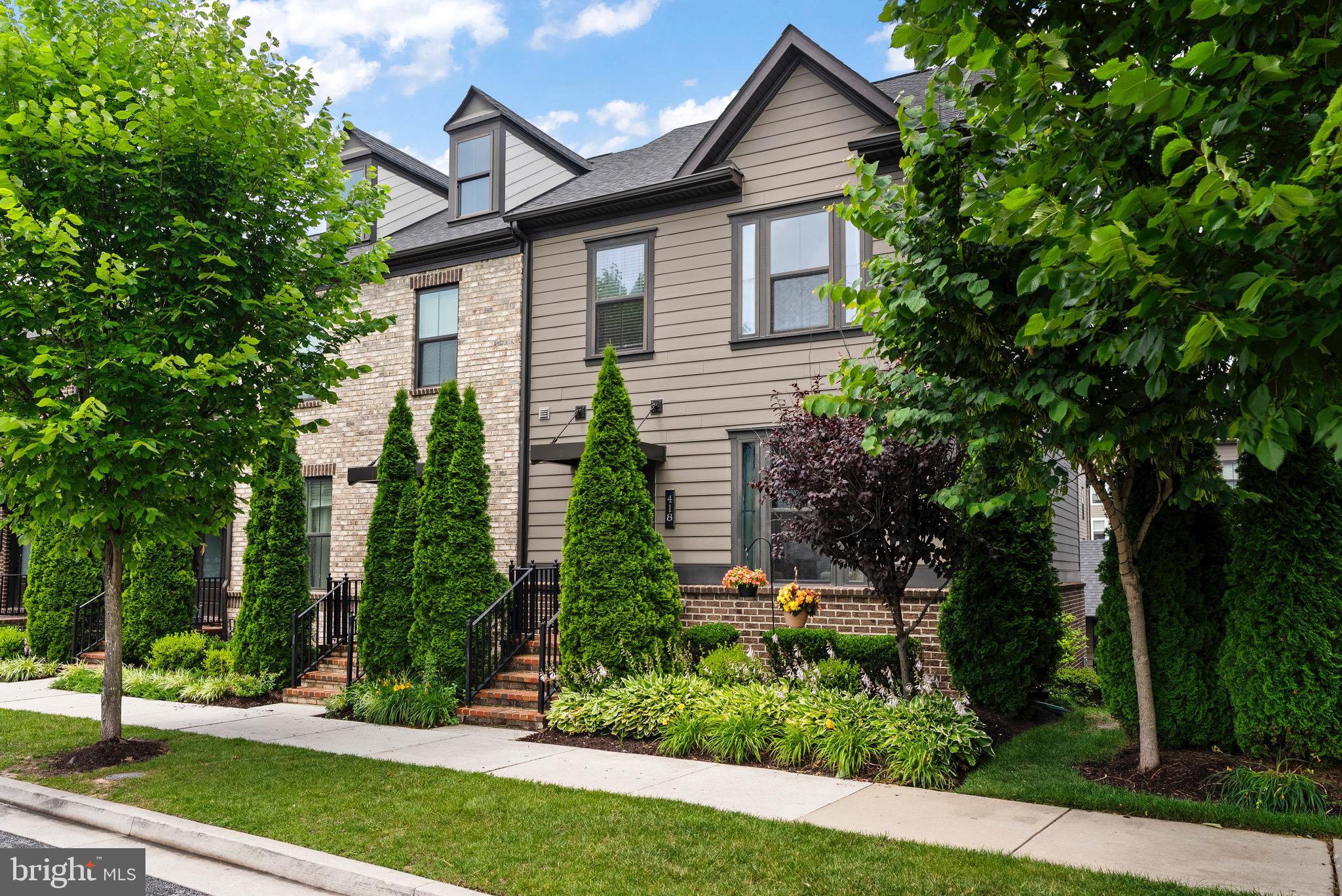 GREENLEIGH AT CROSSROADS - Residential