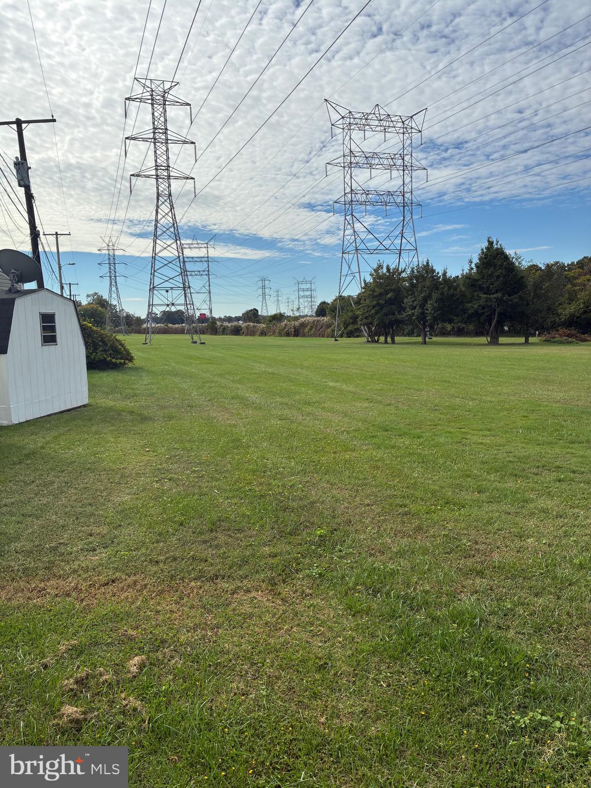 DUNDALK MOBILE HOME COURT - Residential