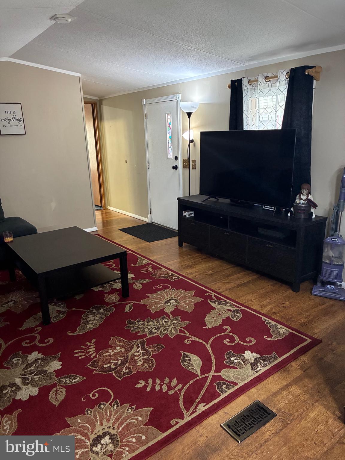 DUNDALK MOBILE HOME COURT - Residential