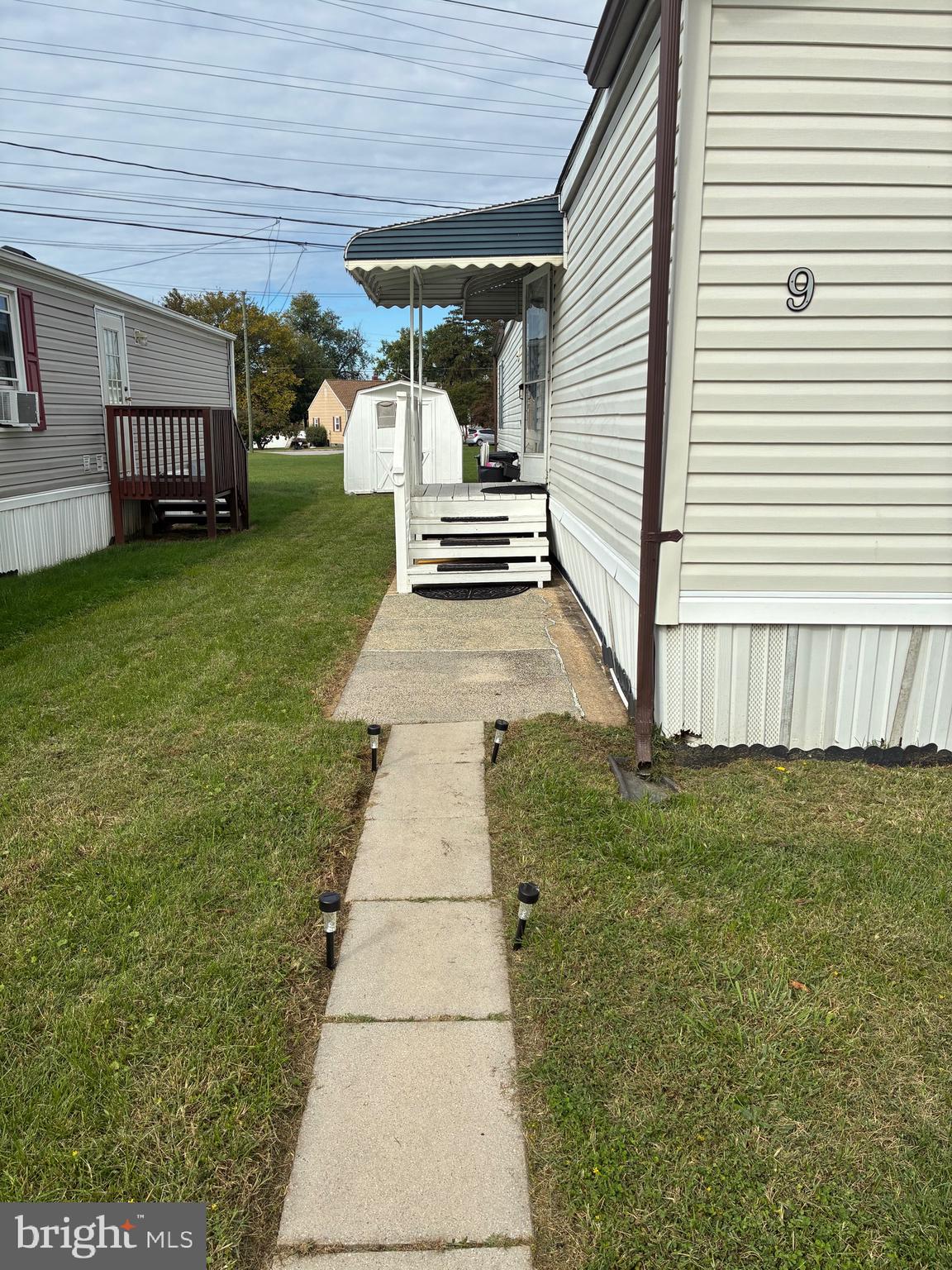 DUNDALK MOBILE HOME COURT - Residential