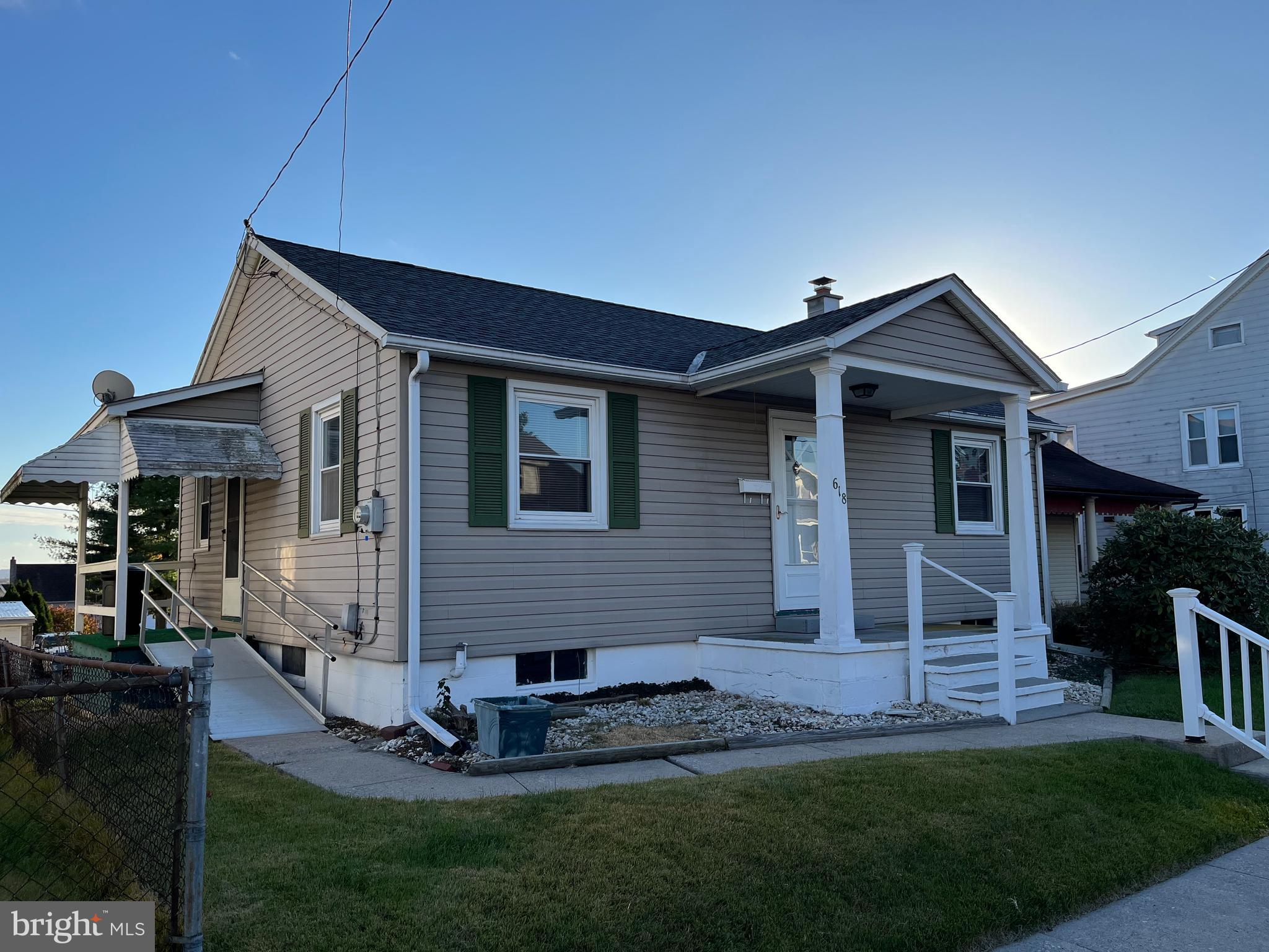 2 WARD - Residential
