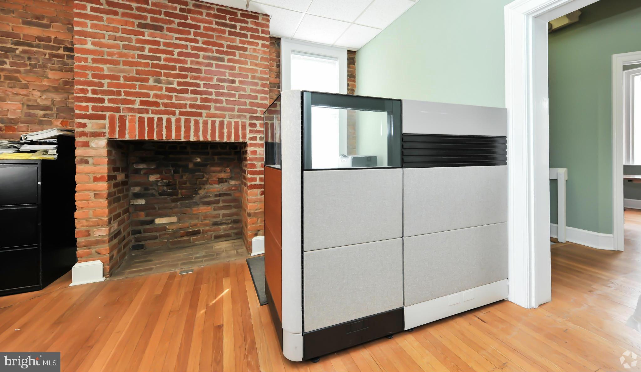 OLD TOWN ALEXANDRIA - Commercial Sale