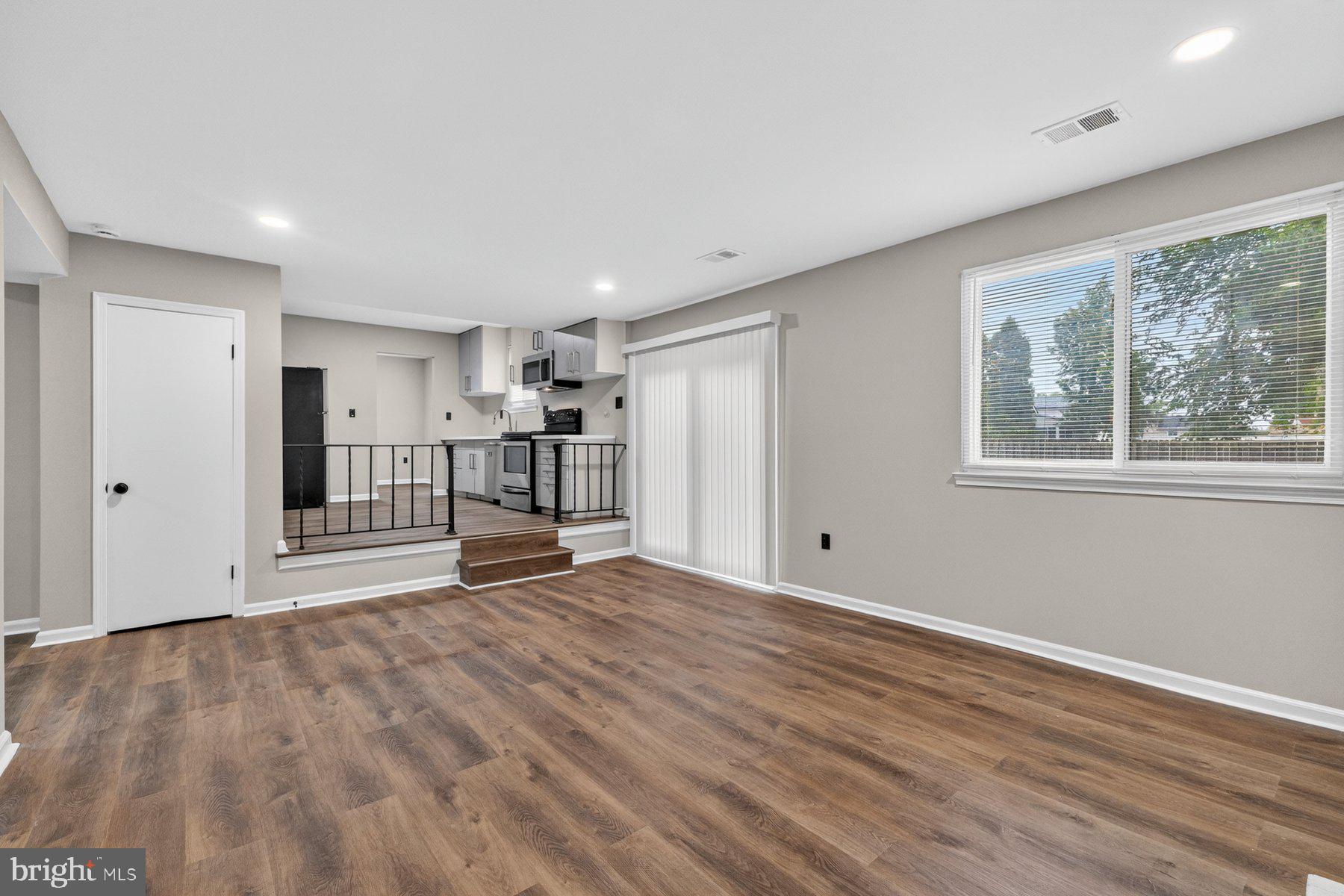HILLCREST HEIGHTS - Residential