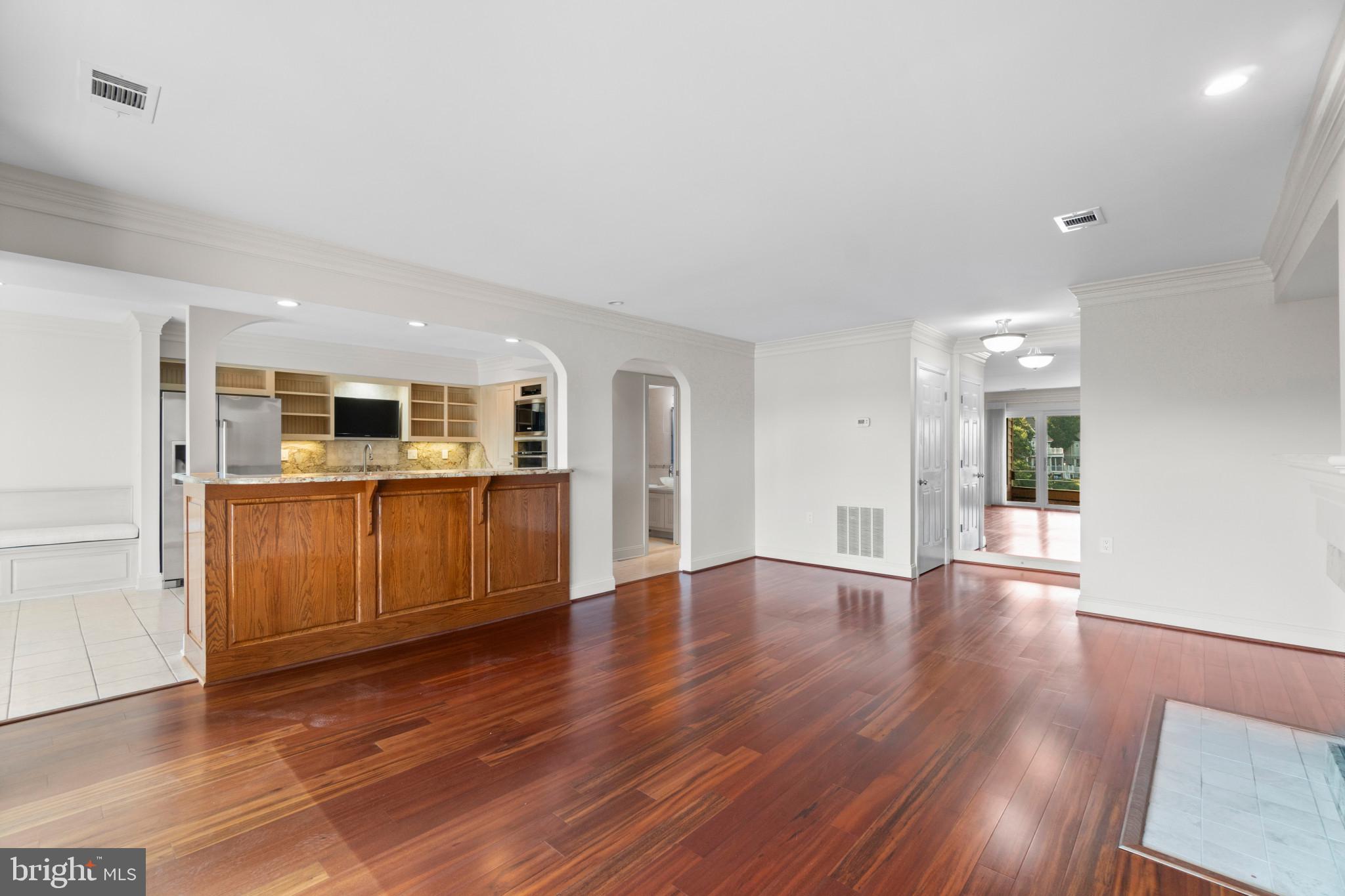 PRESIDENT POINT - Residential Lease
