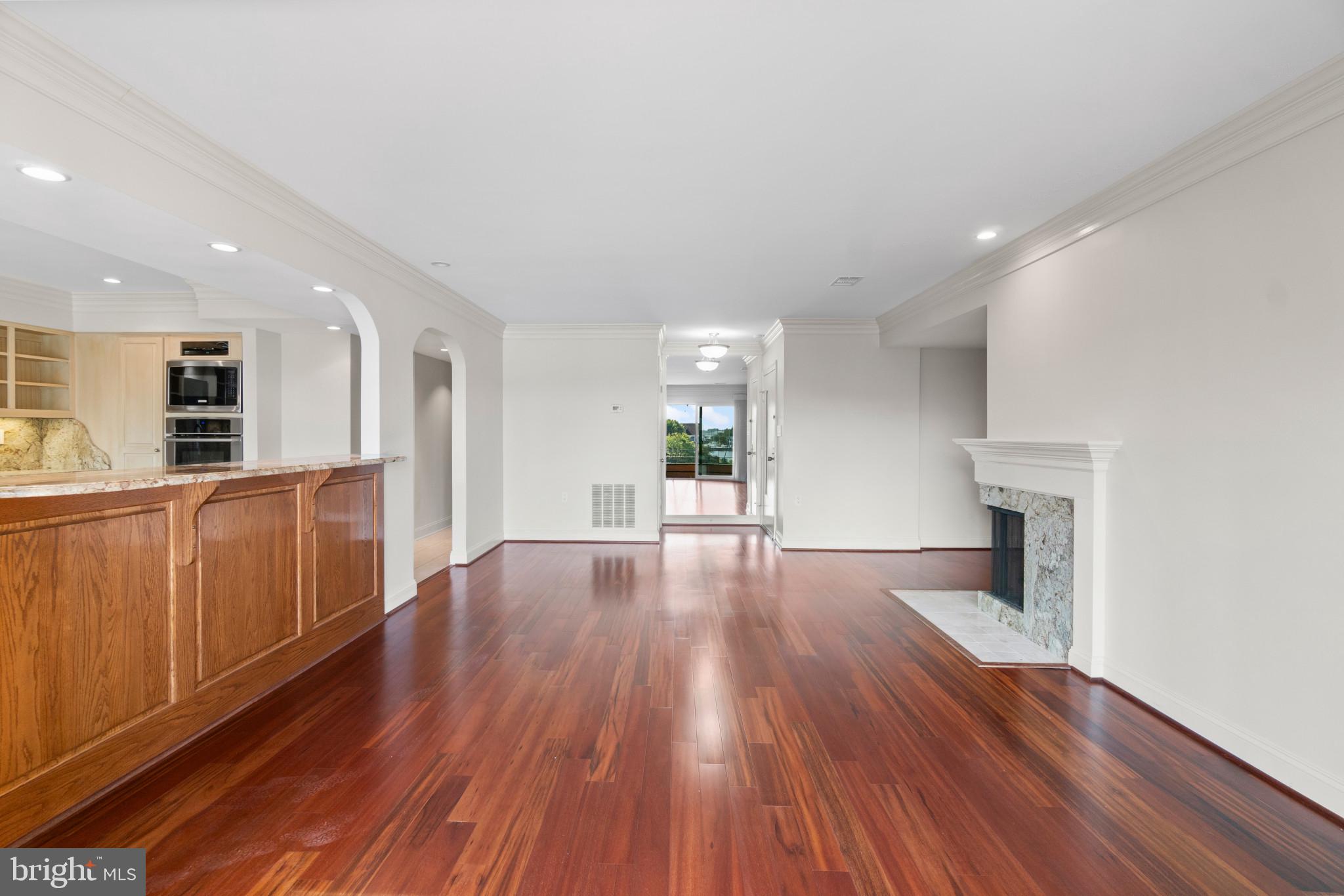 PRESIDENT POINT - Residential Lease