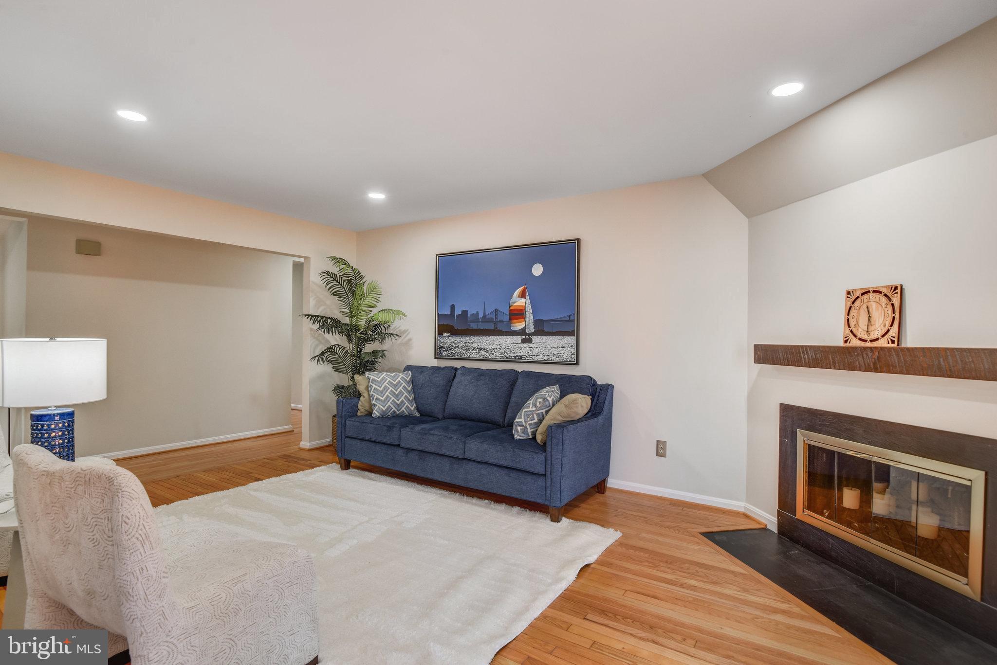 BURKE CENTRE - Residential