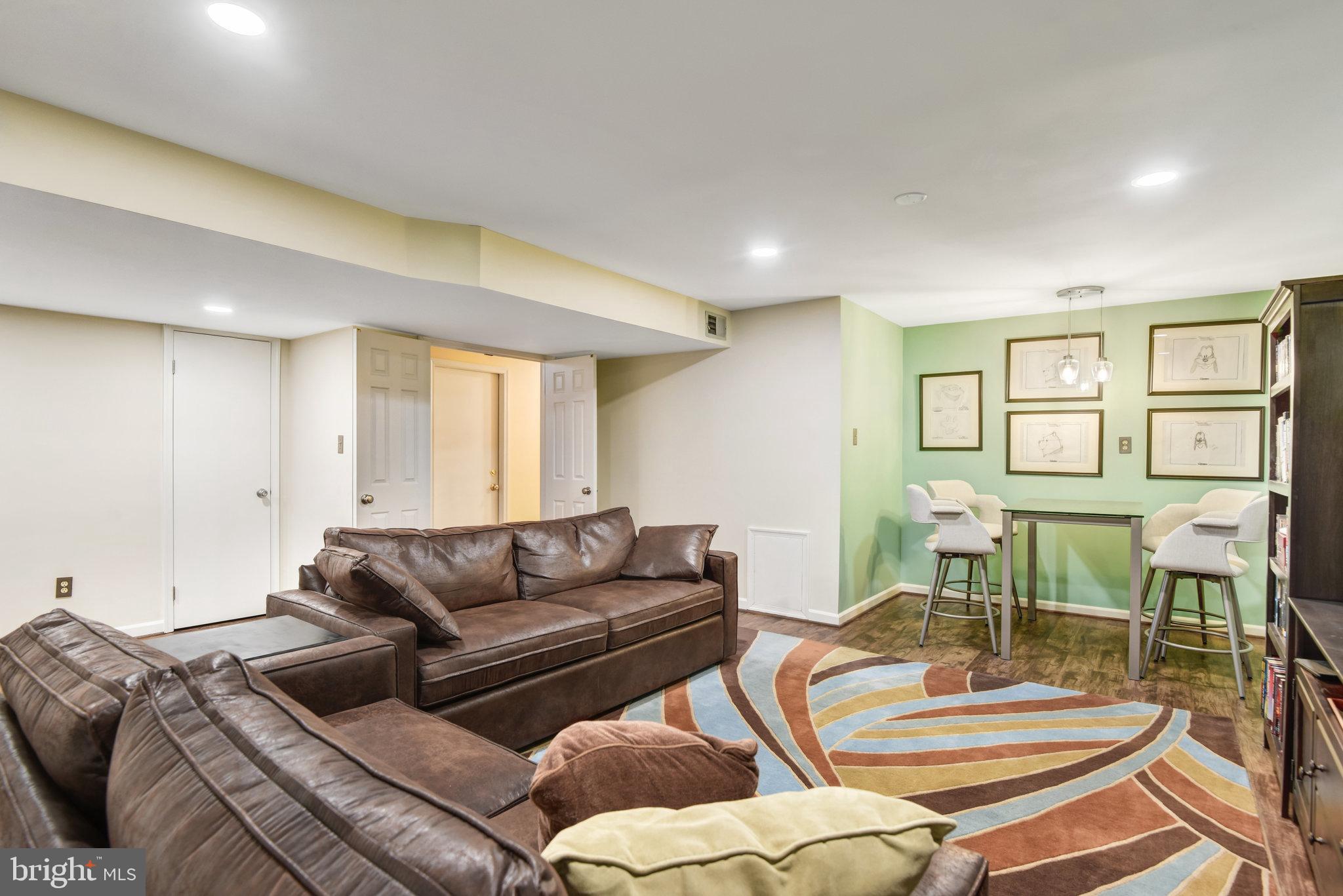 BURKE CENTRE - Residential