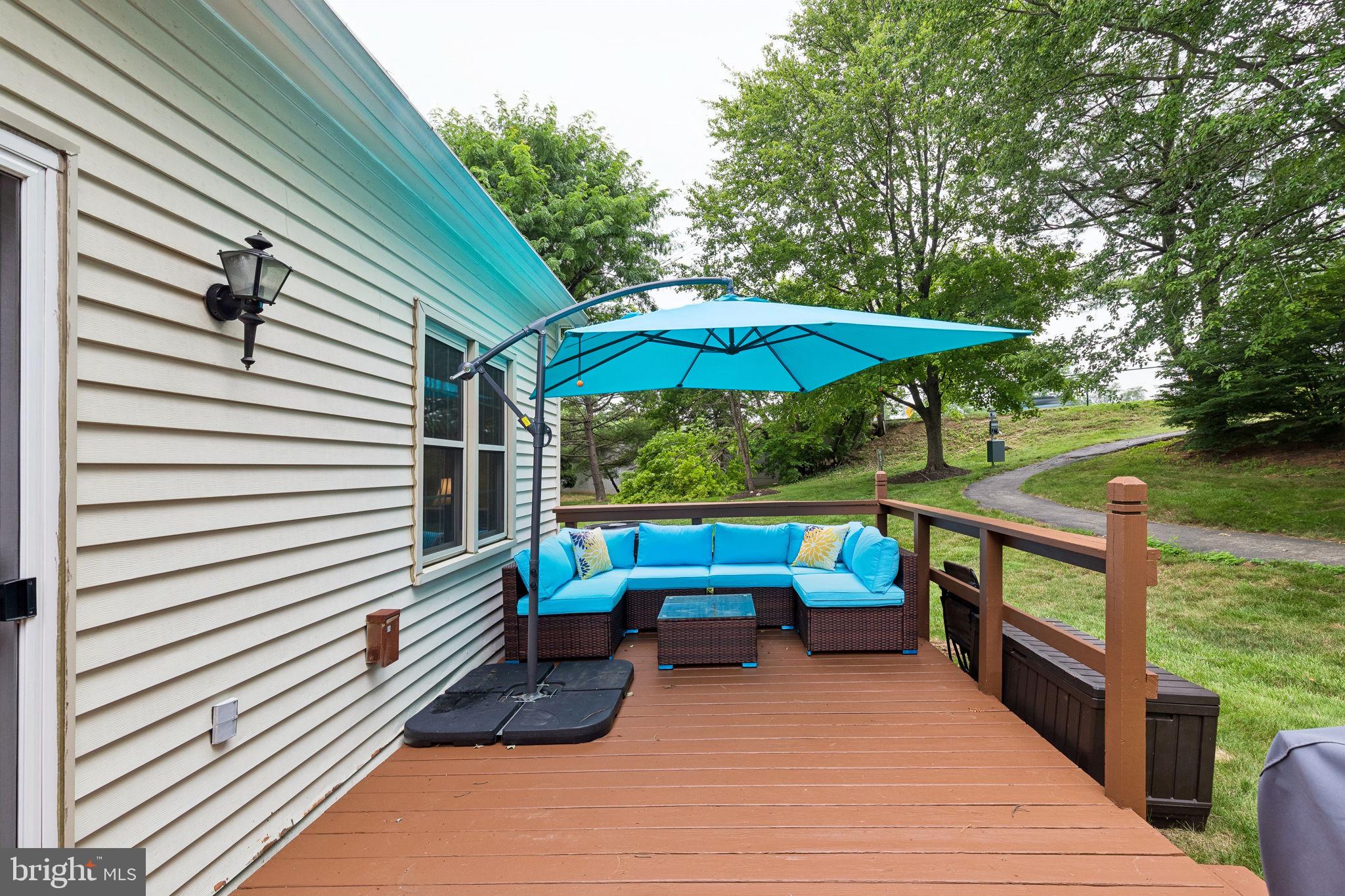 PICKERING POINTE - Residential