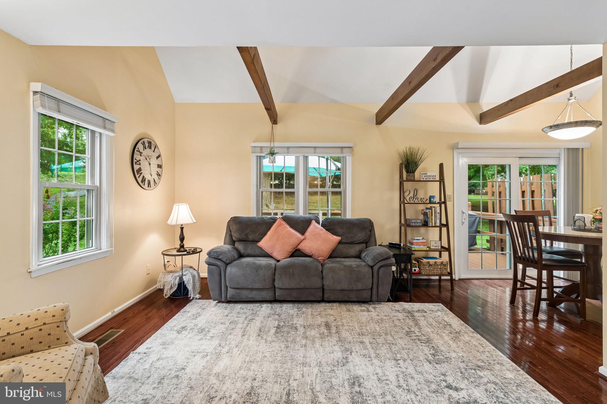 PICKERING POINTE - Residential
