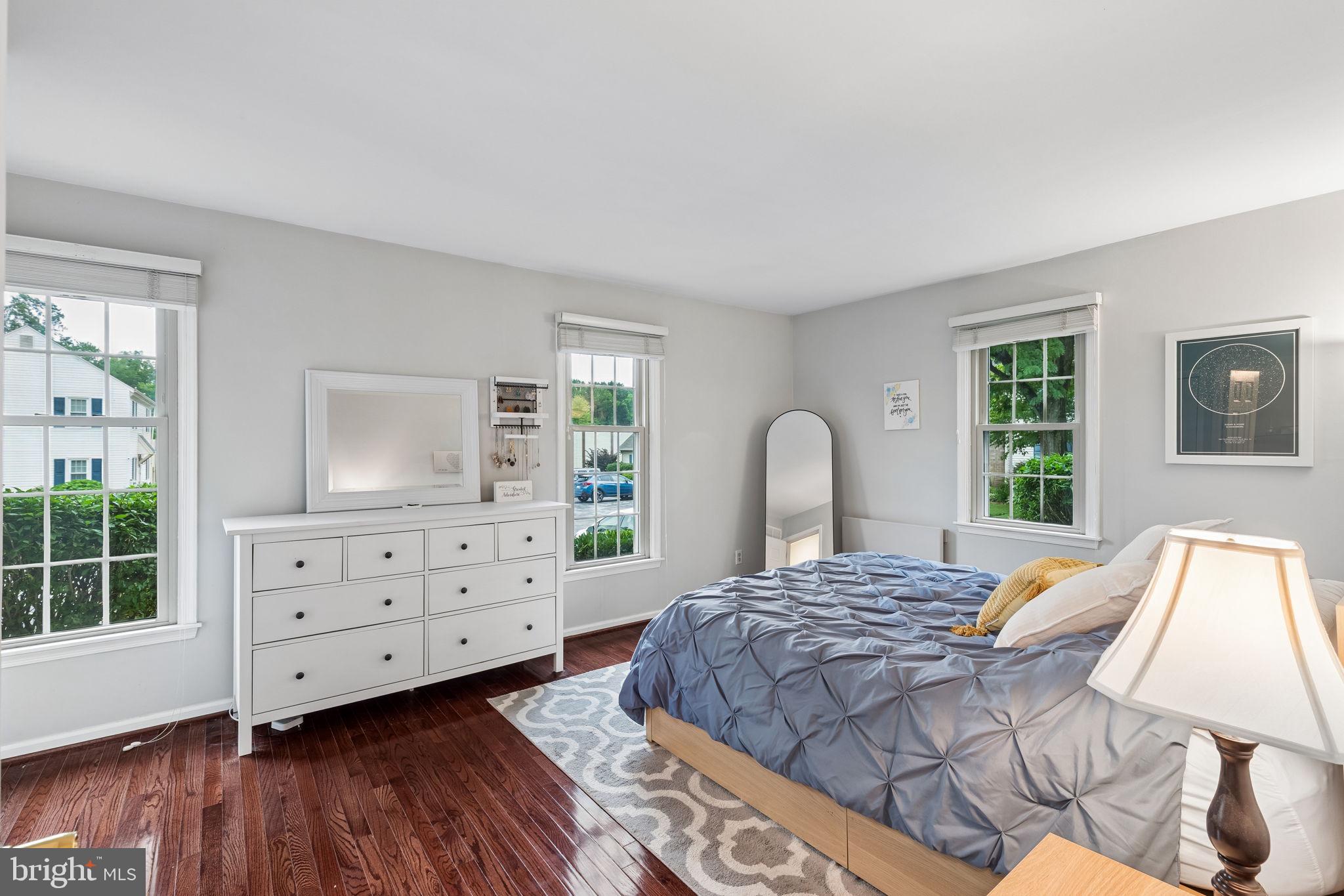 PICKERING POINTE - Residential