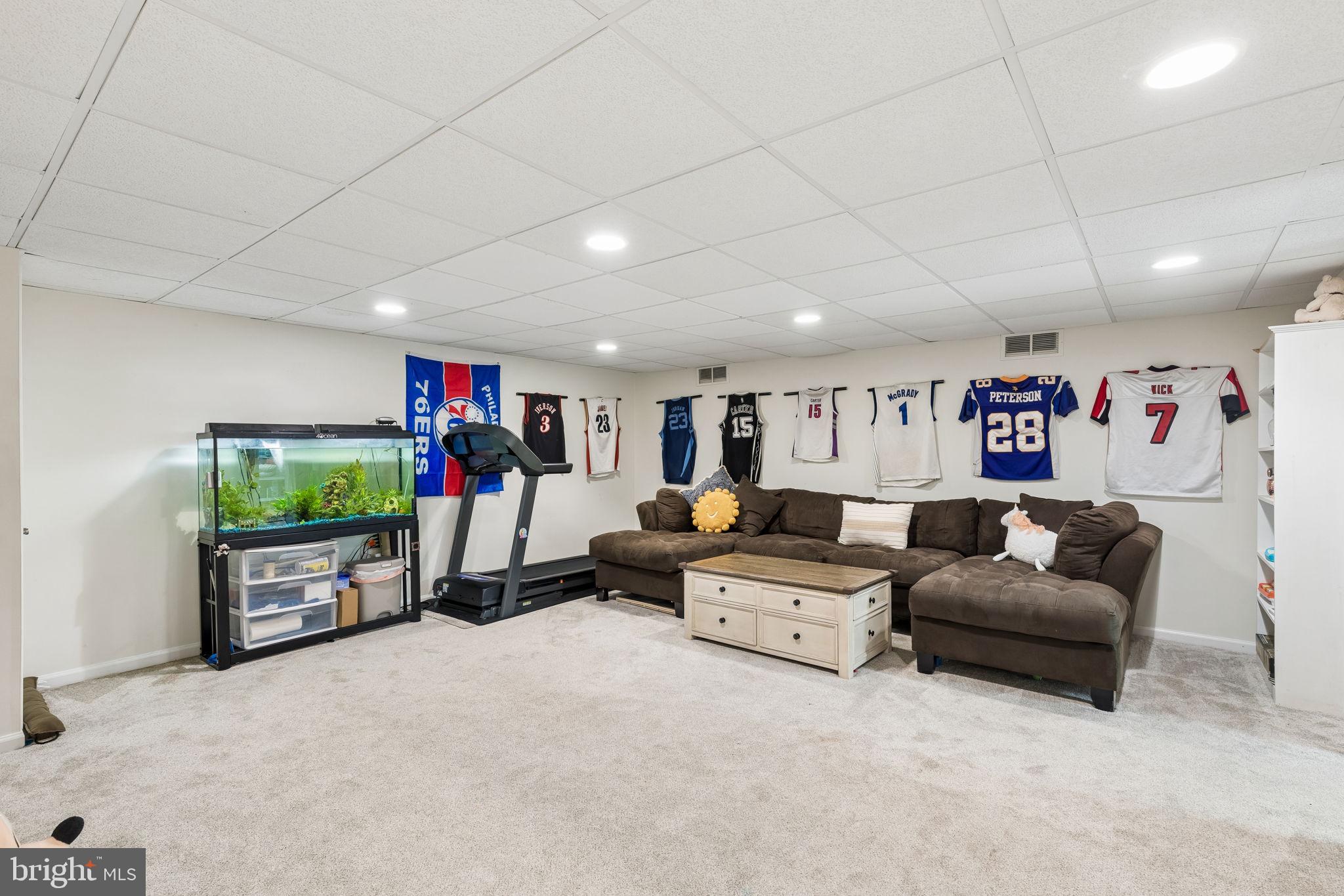 PICKERING POINTE - Residential