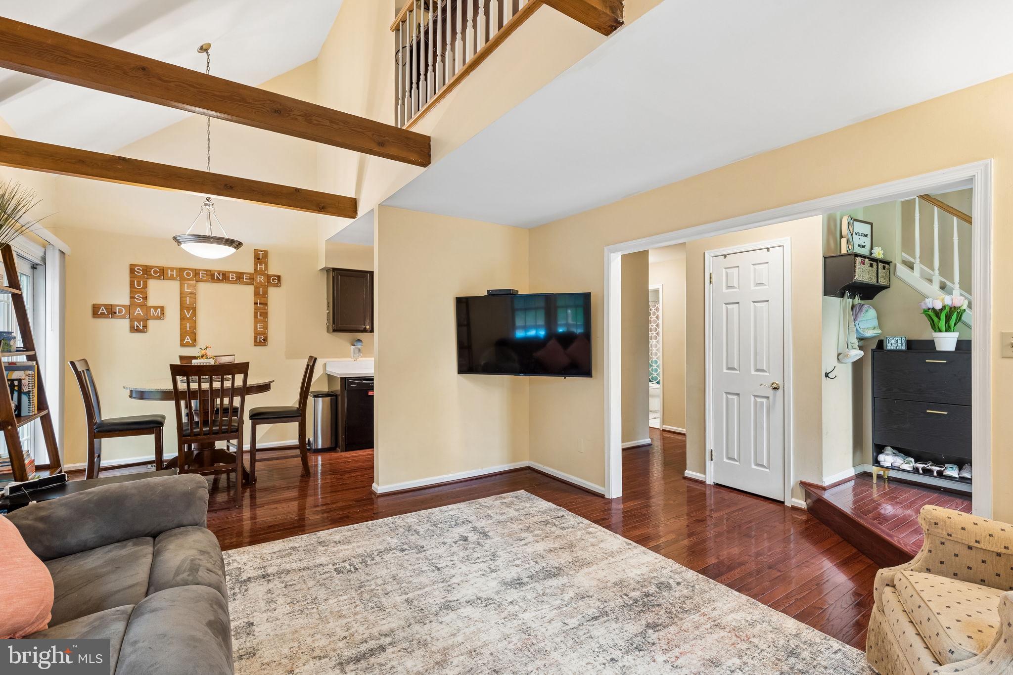 PICKERING POINTE - Residential