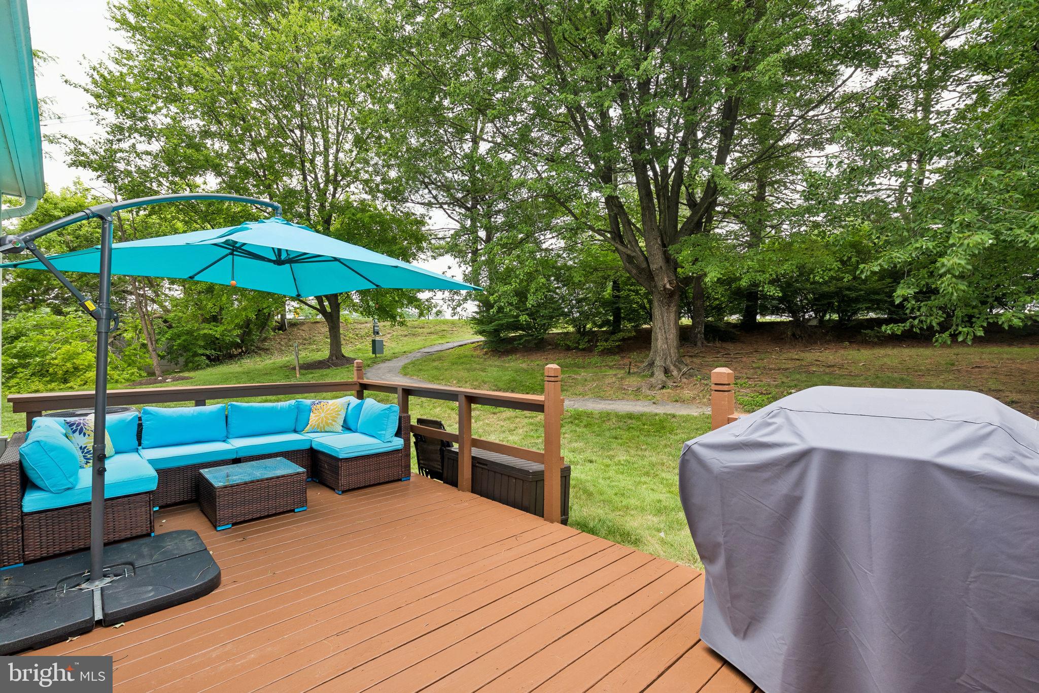 PICKERING POINTE - Residential