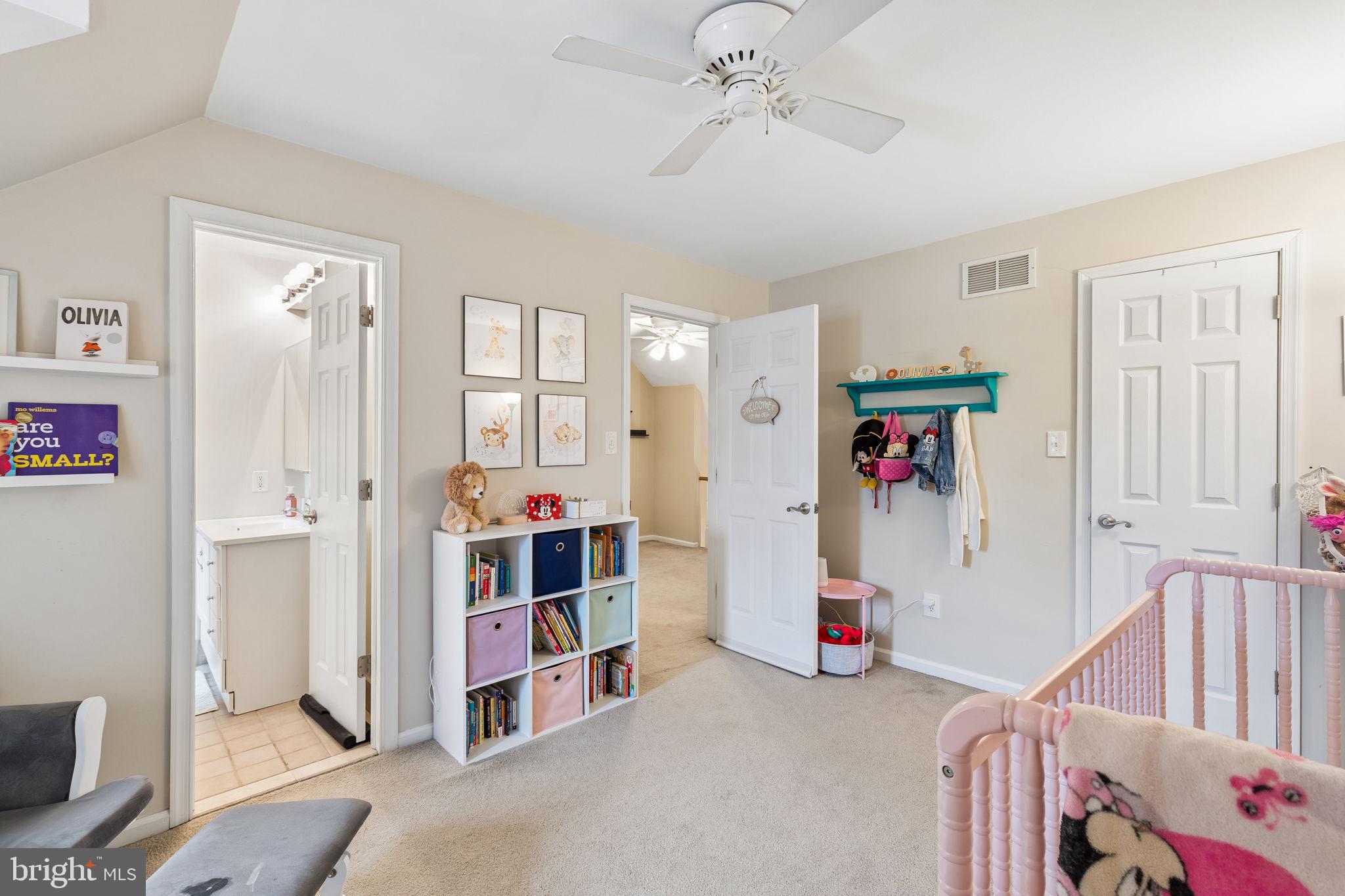 PICKERING POINTE - Residential