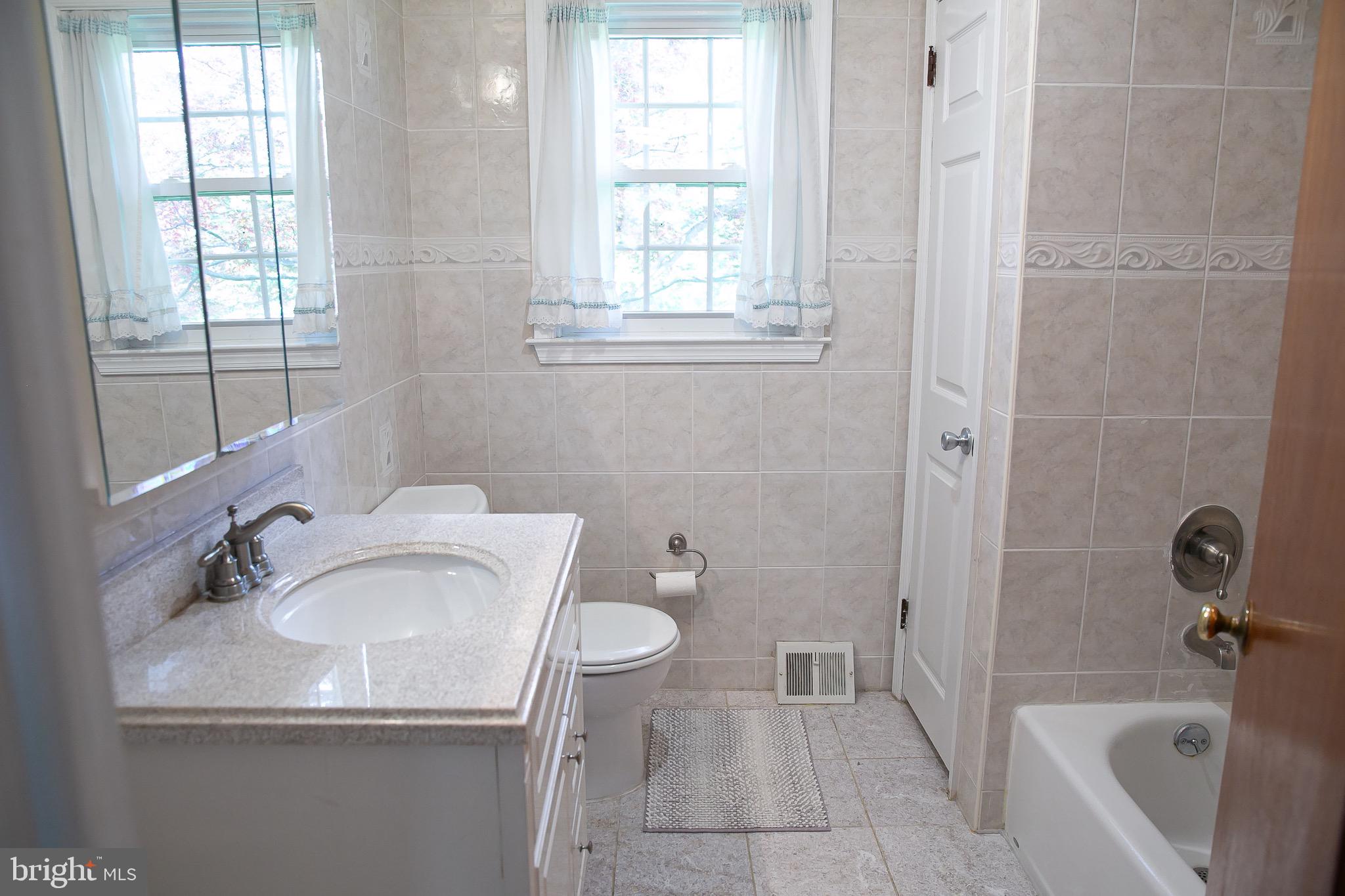 BROOKMEAD FARMS - Residential Lease