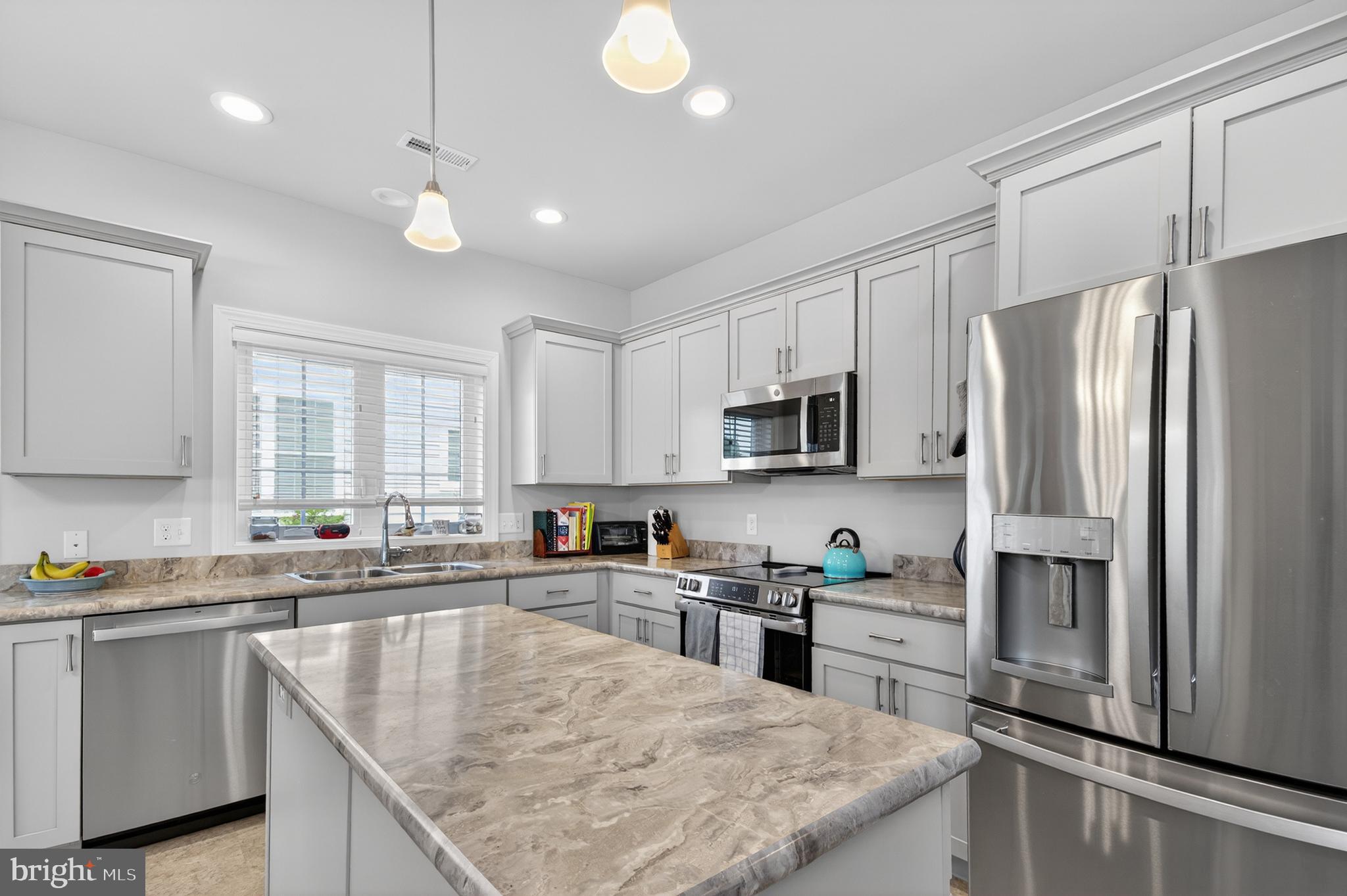 SUMMERS GATE - Residential