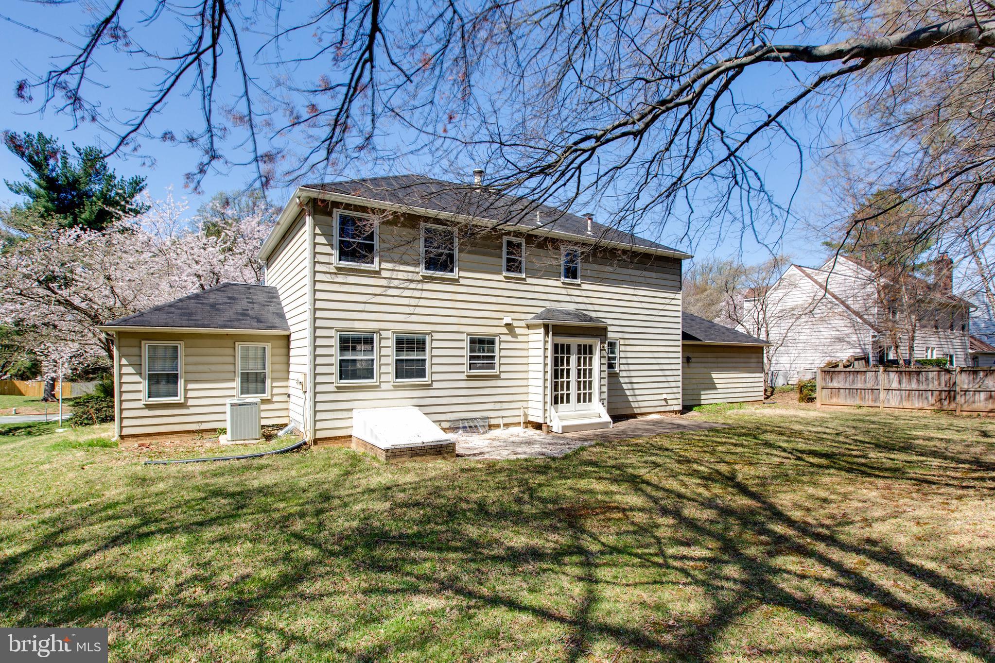 NORBECK ESTATES - Residential