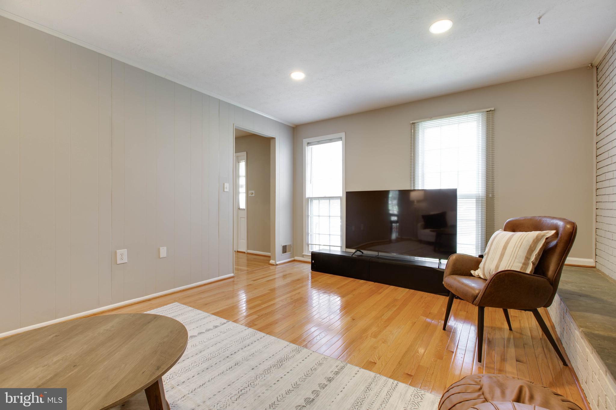 NORBECK ESTATES - Residential