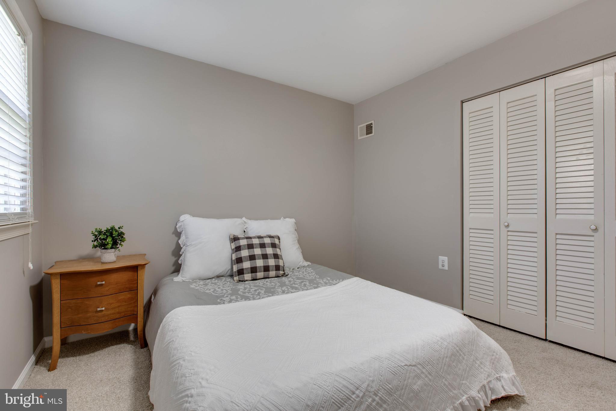 NORBECK ESTATES - Residential
