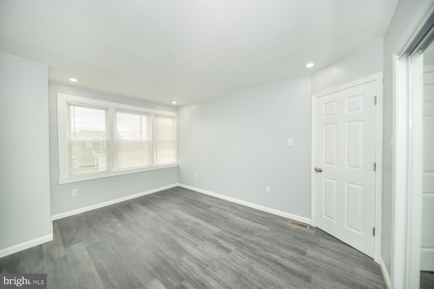 GERMANTOWN (EAST) - Residential