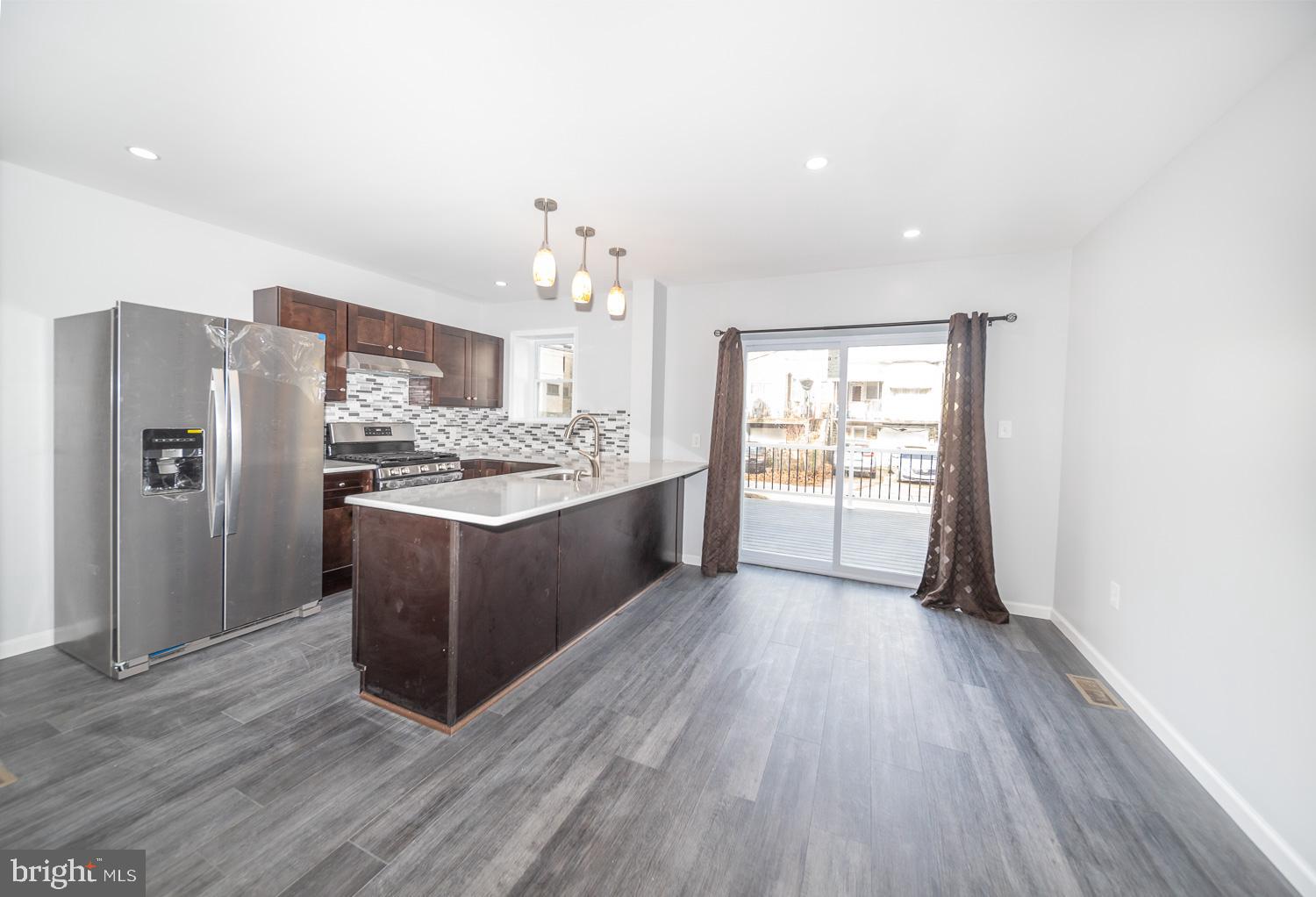 GERMANTOWN (EAST) - Residential
