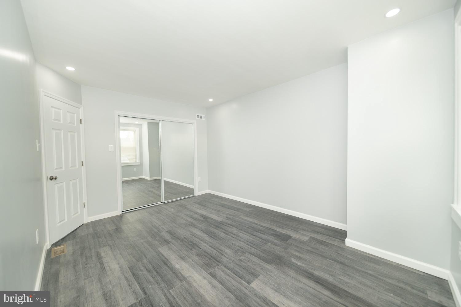 GERMANTOWN (EAST) - Residential