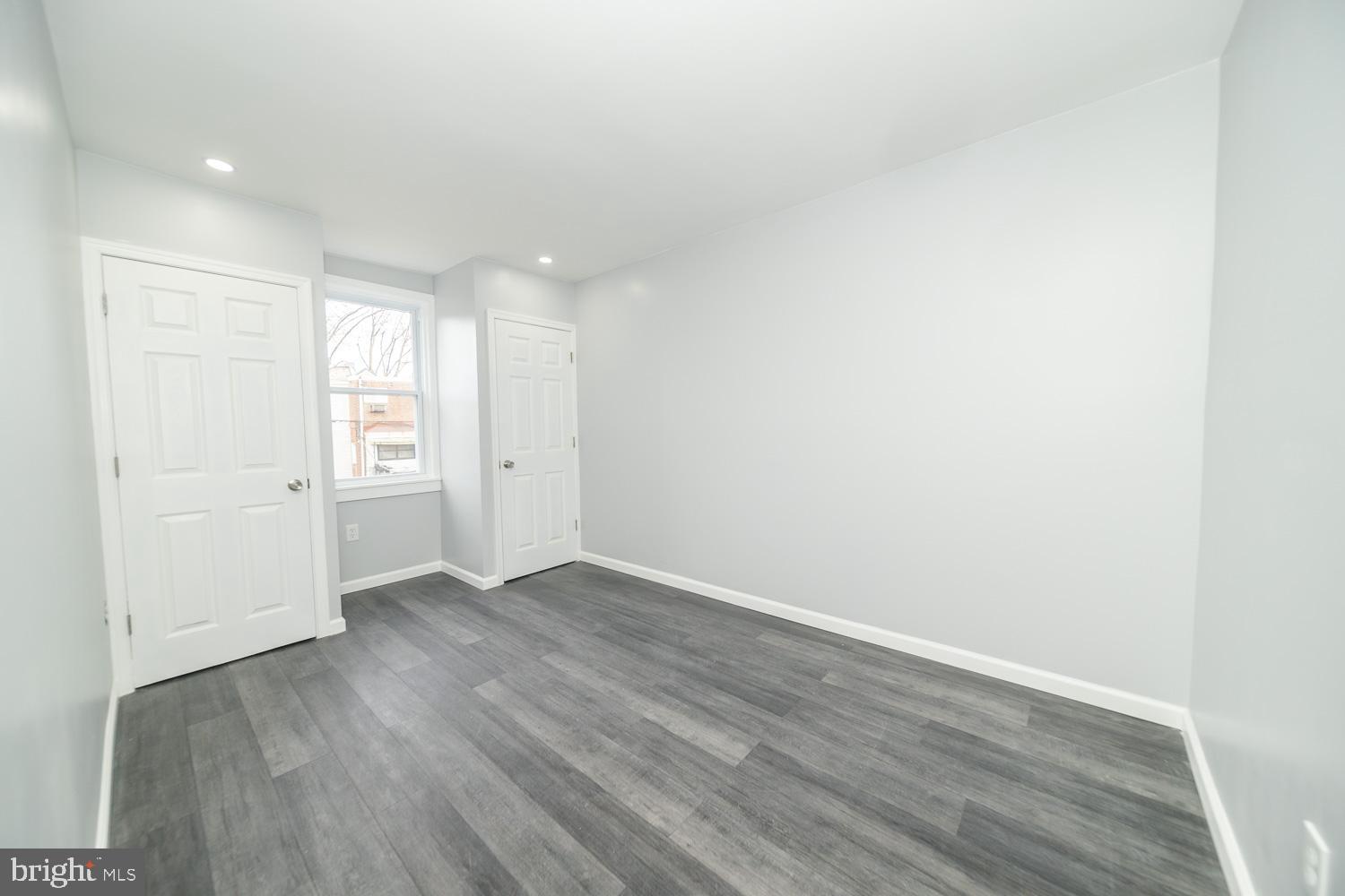 GERMANTOWN (EAST) - Residential