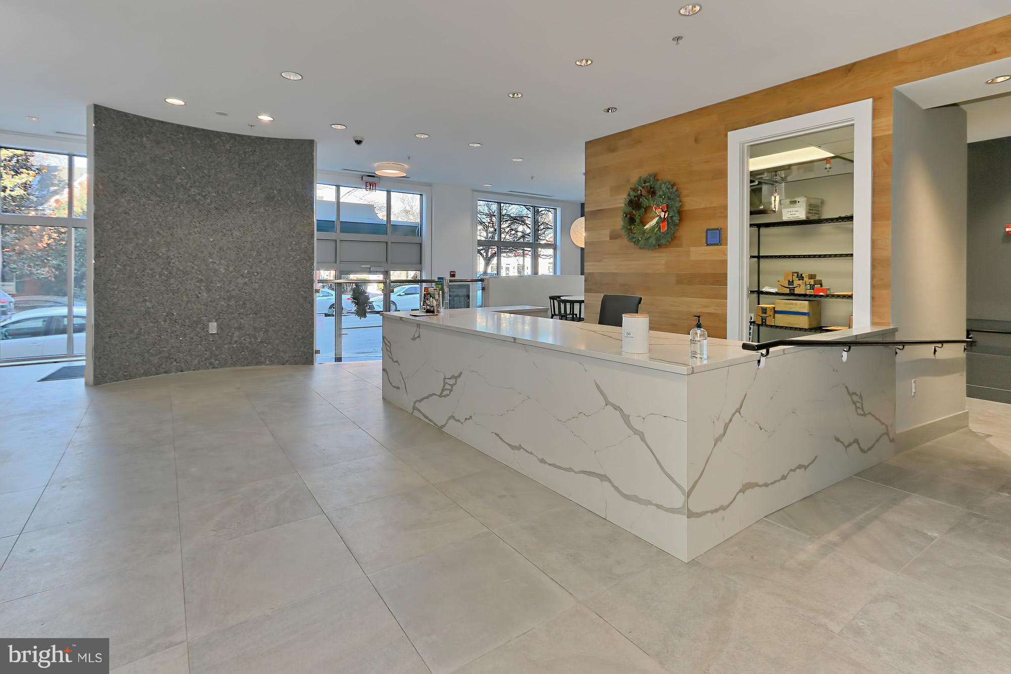 1800 WILSON - Residential Lease