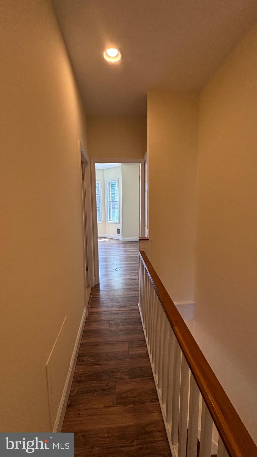 ELMWOOD PARK - Residential