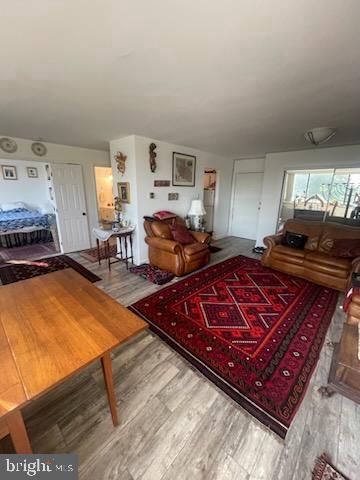 NORTH ARLINGTON - Residential