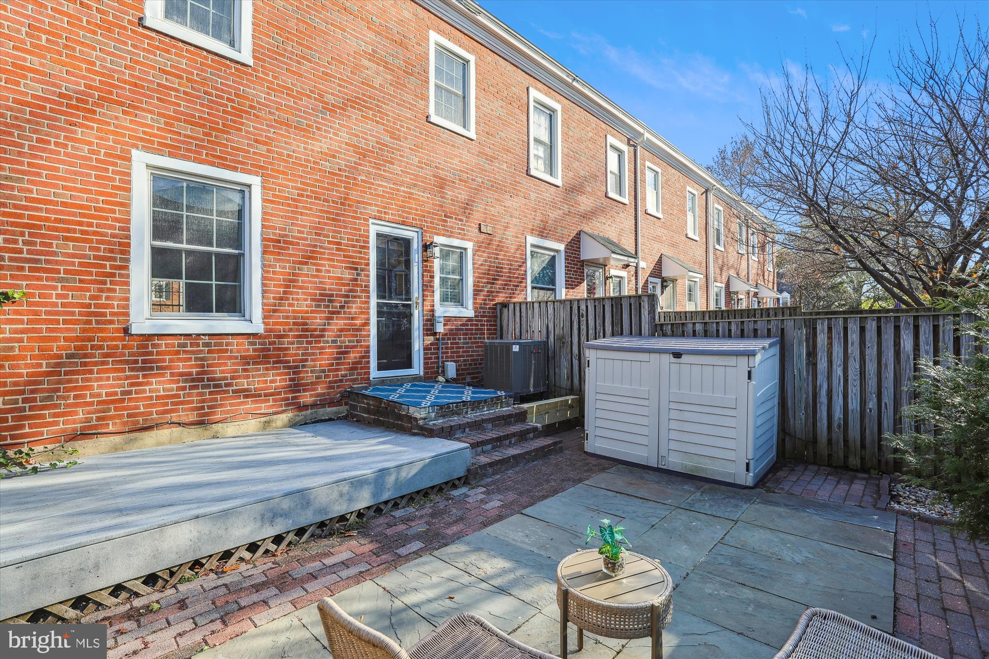 FAIRLINGTON COMMONS - Residential