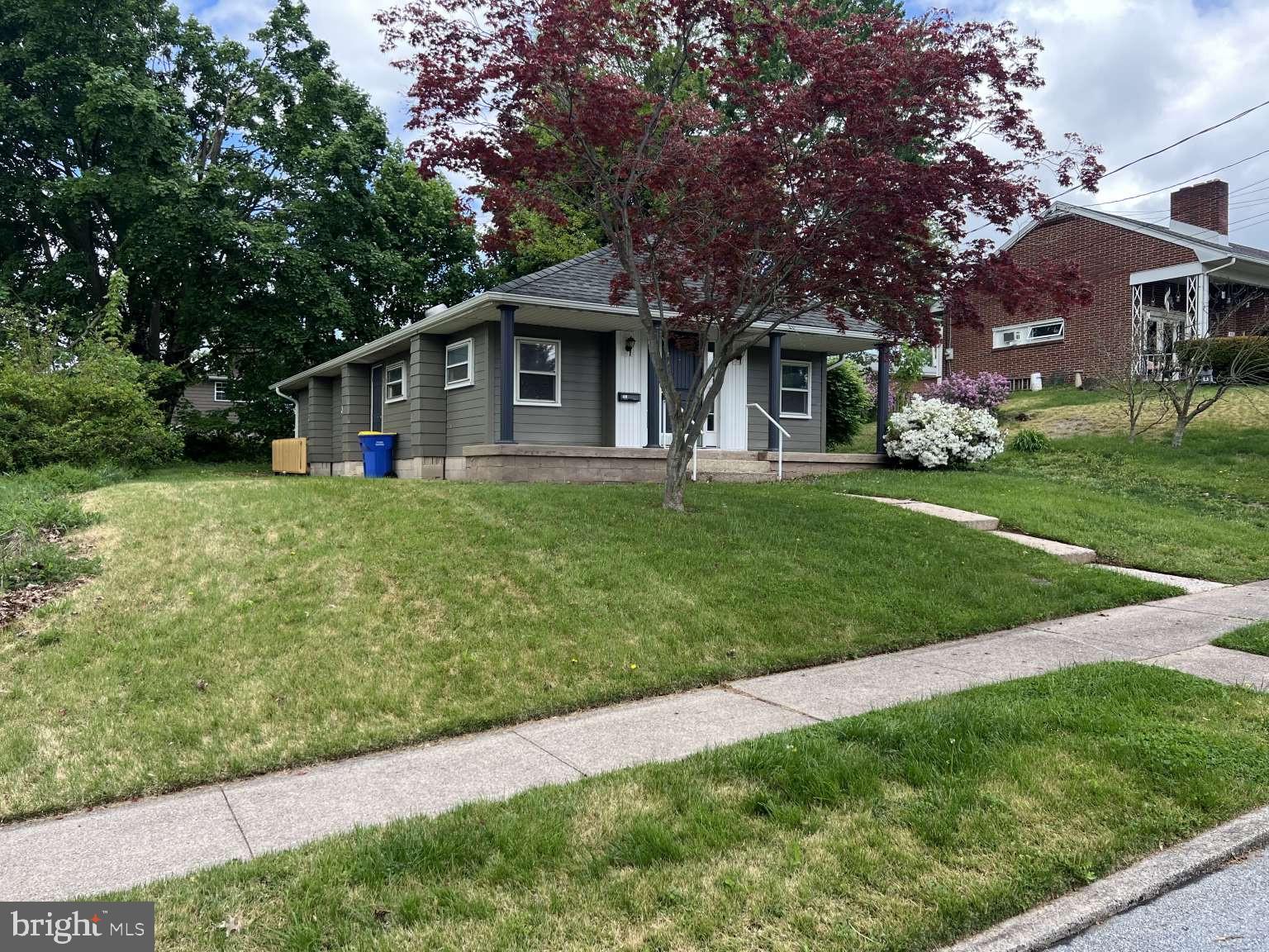 OAK HILLS - Residential
