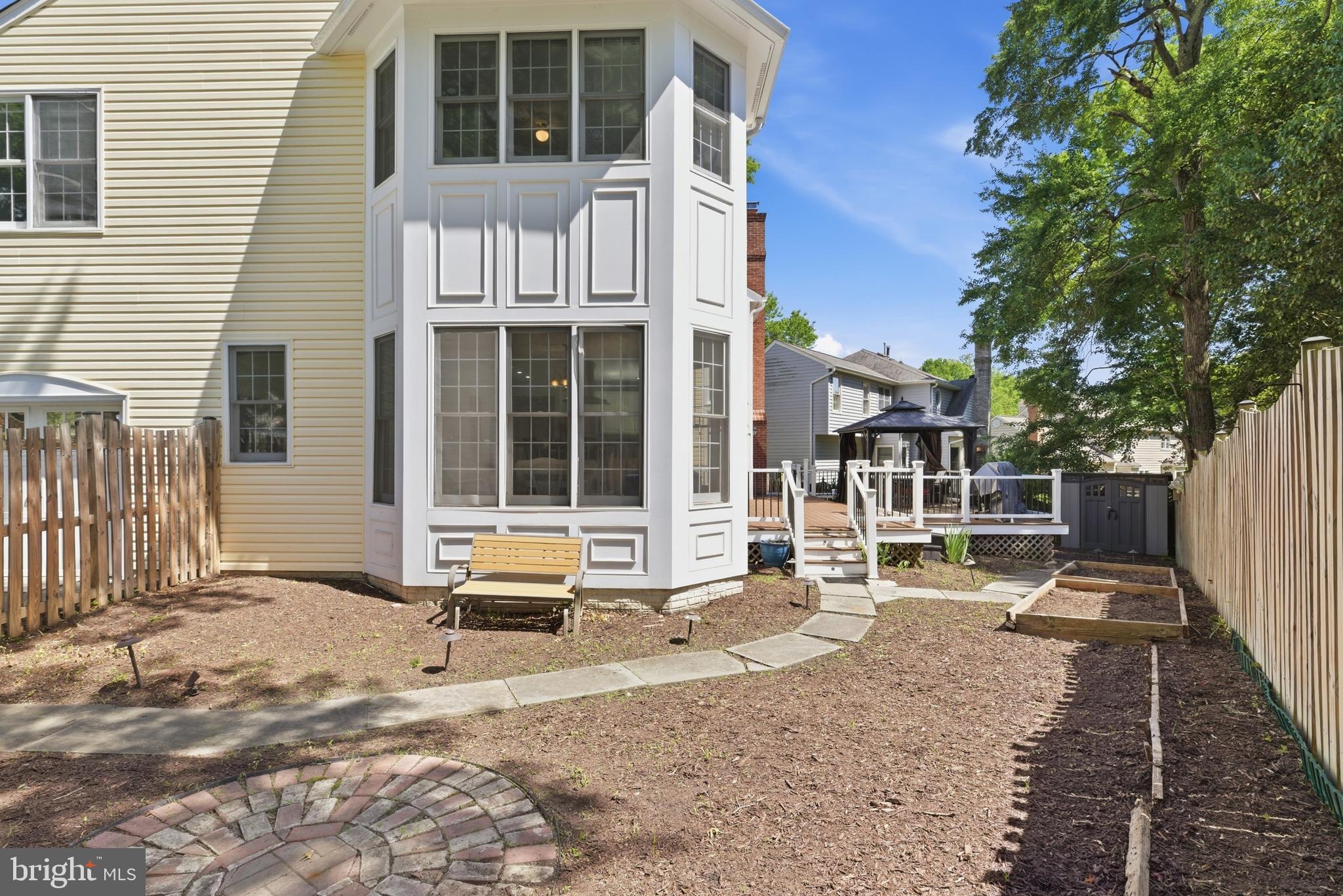 BARRINGTON - Residential