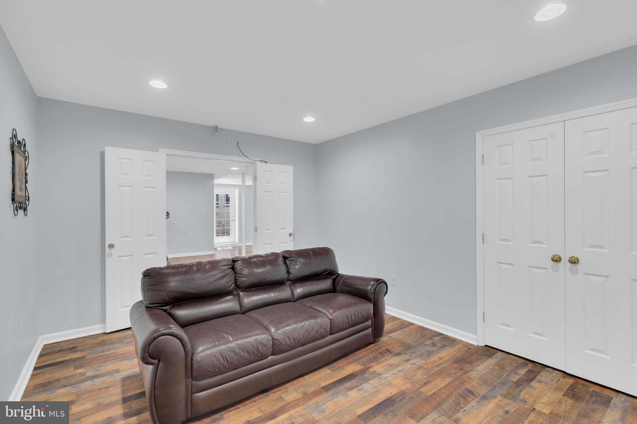 BARRINGTON - Residential