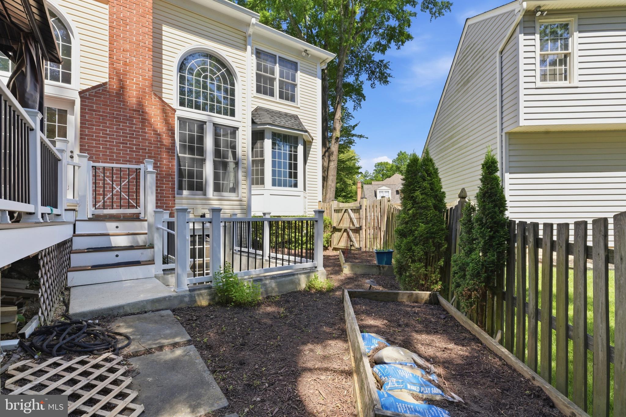 BARRINGTON - Residential