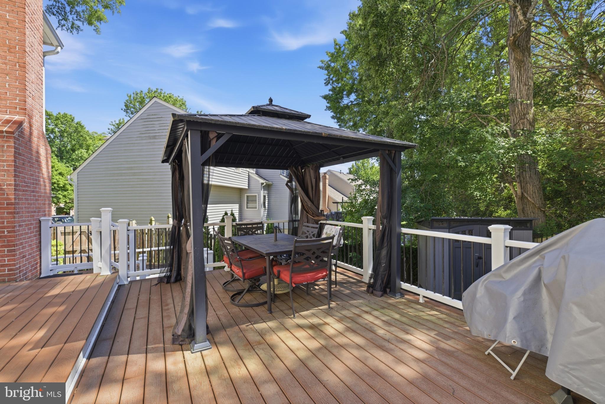 BARRINGTON - Residential