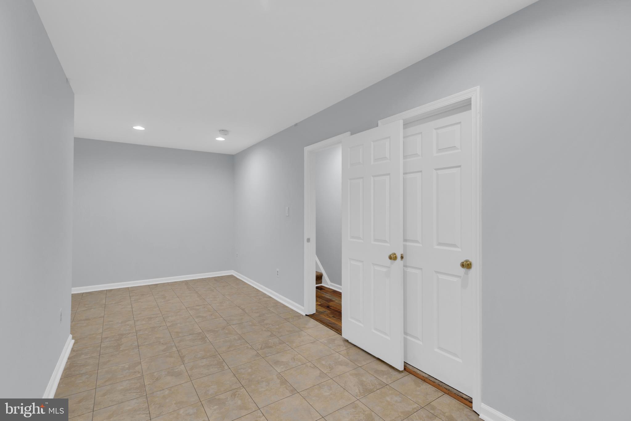 BARRINGTON - Residential