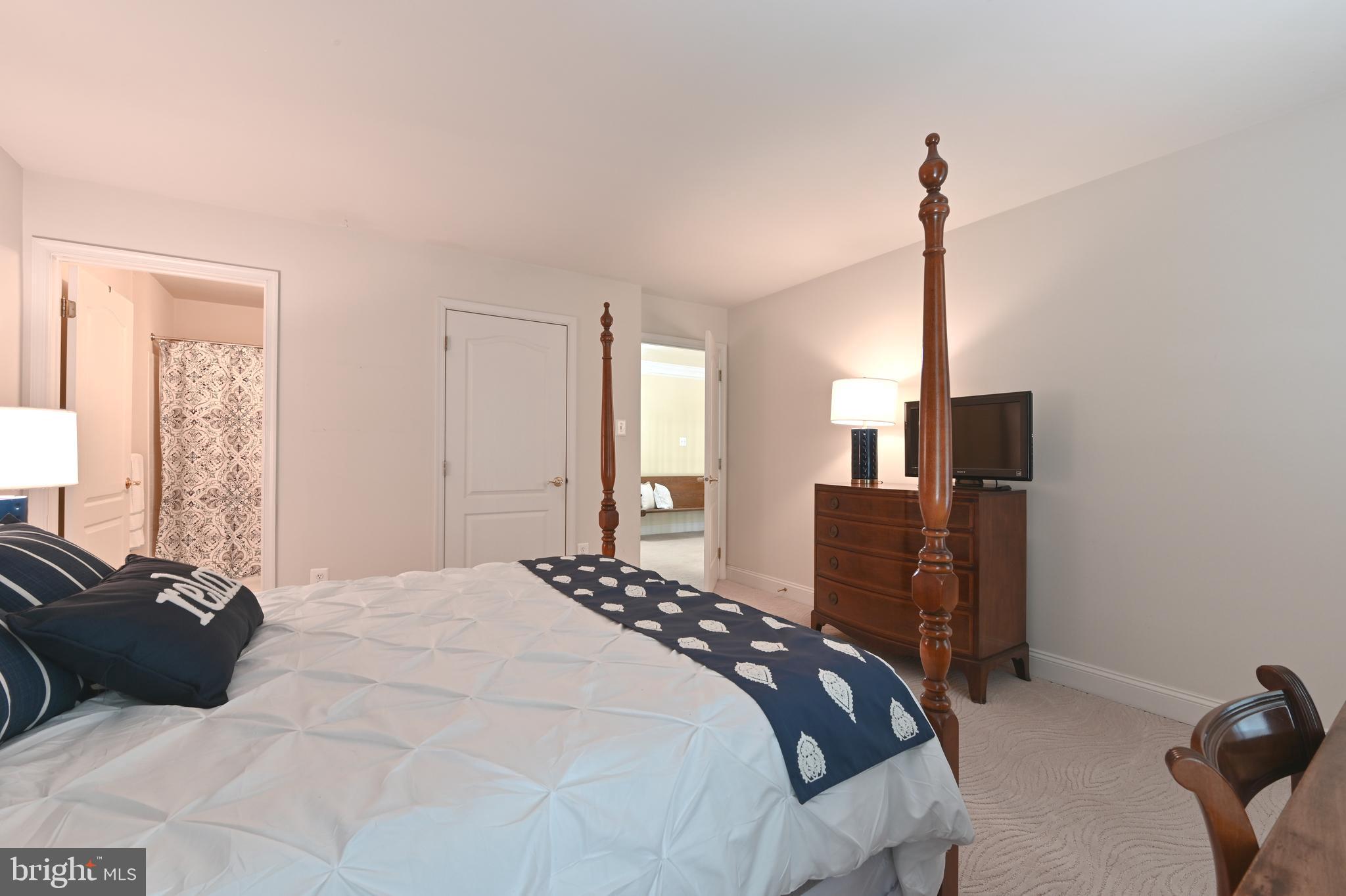 ANNAPOLIS PRESERVE - Residential