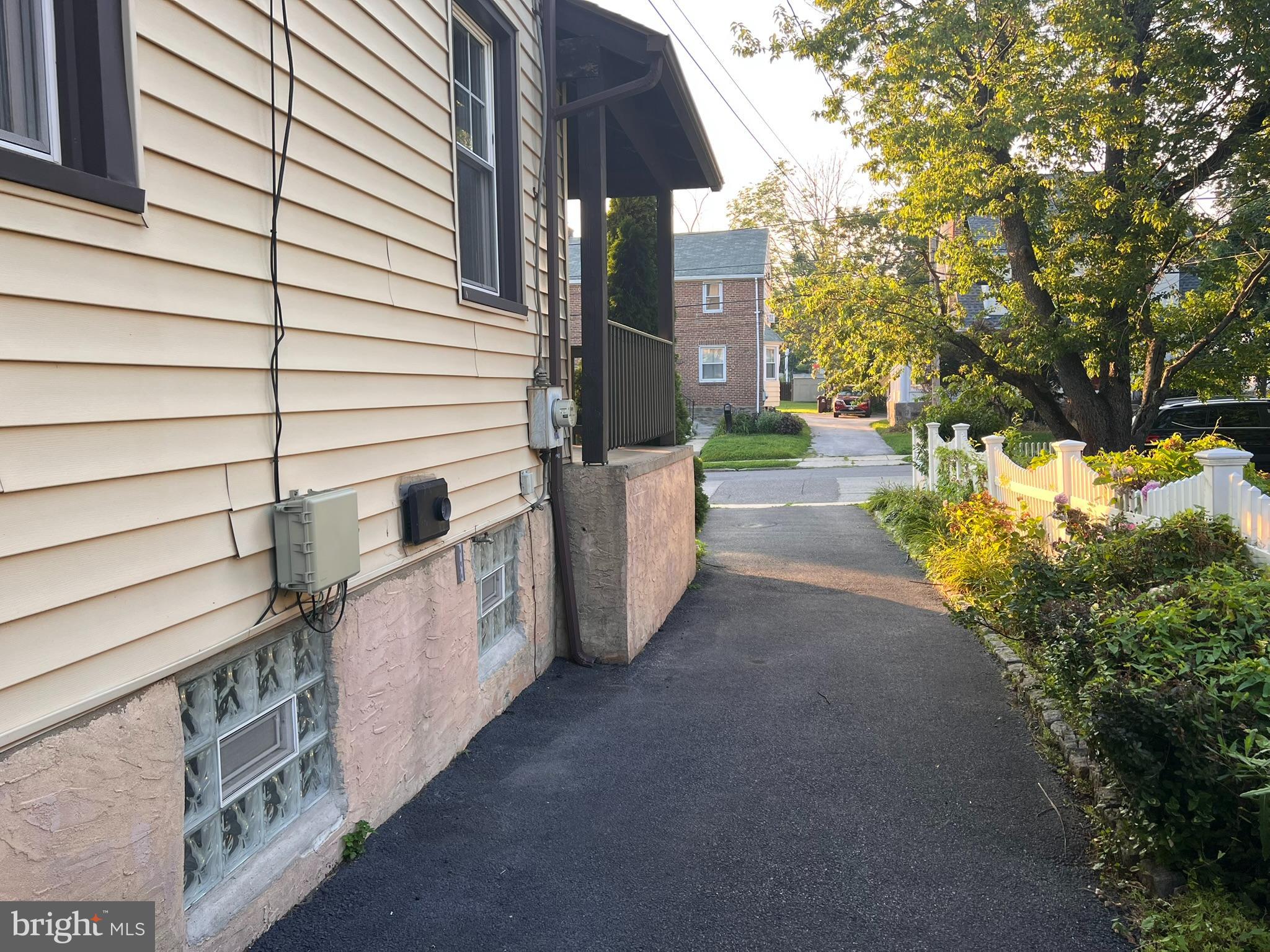LANSDOWNE - Residential