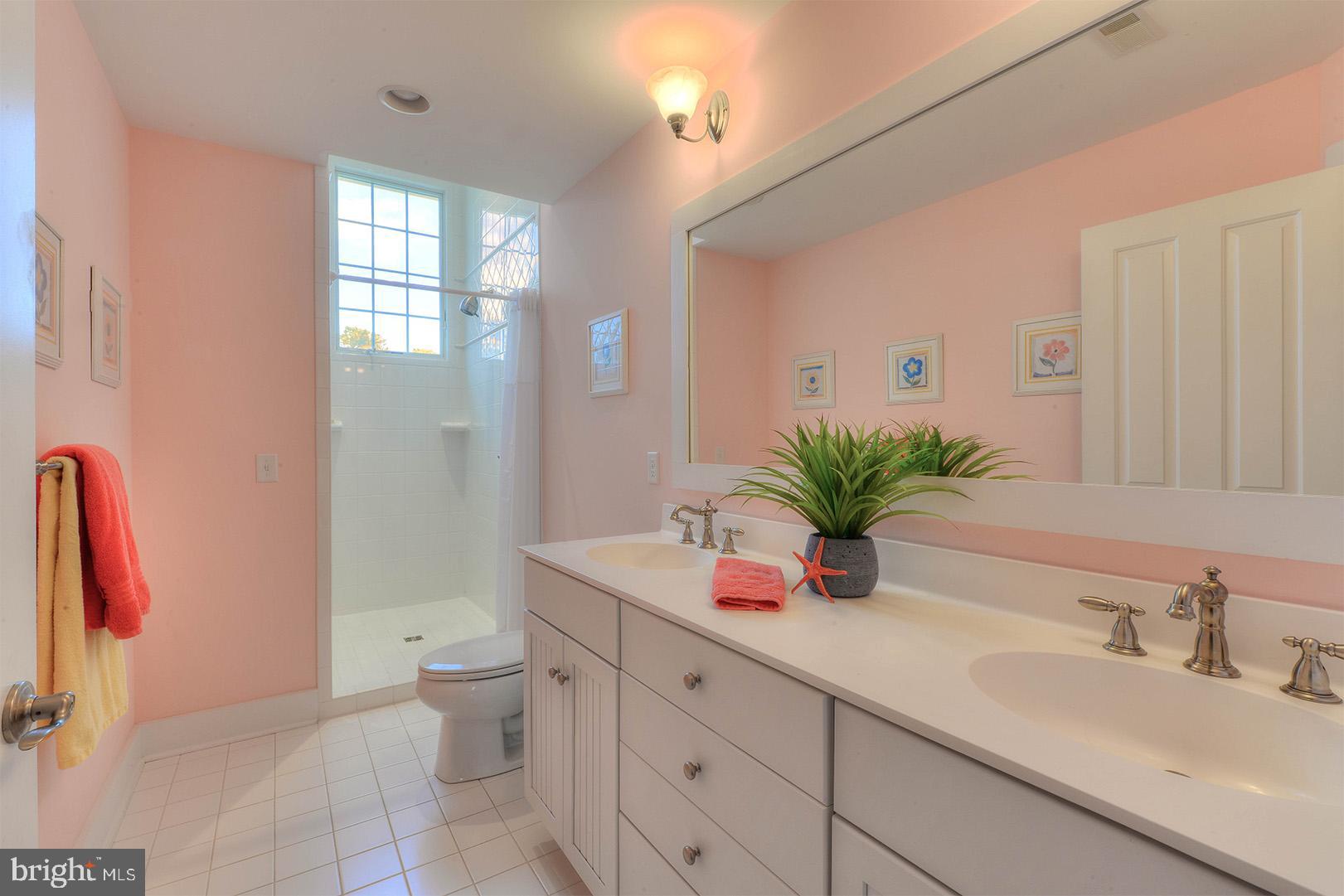 NORTH SHORES - Residential