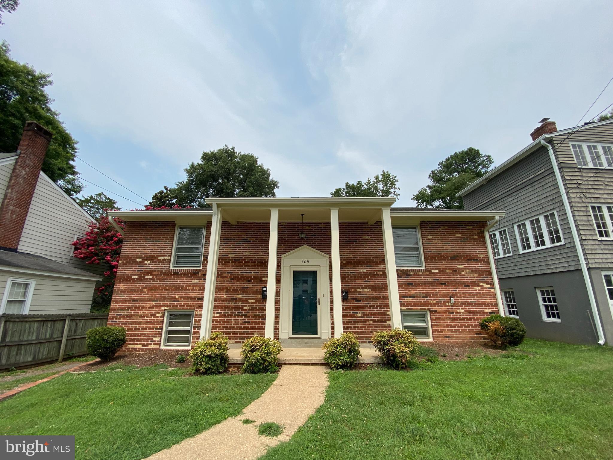 Move in ready in the heart of Downtown Fredericksburg!  This spacious upper level duplex features luxury vinyl flooring throughout, 2 Bedroom/1 Bath,  Large Living room,  spacious dining Area that opens to gorgeous updated kitchen.  Shared laundry facility on site!  Balcony in rear of the unit faces the back yard and park.  $100 monthly utility fee in addition to electric.