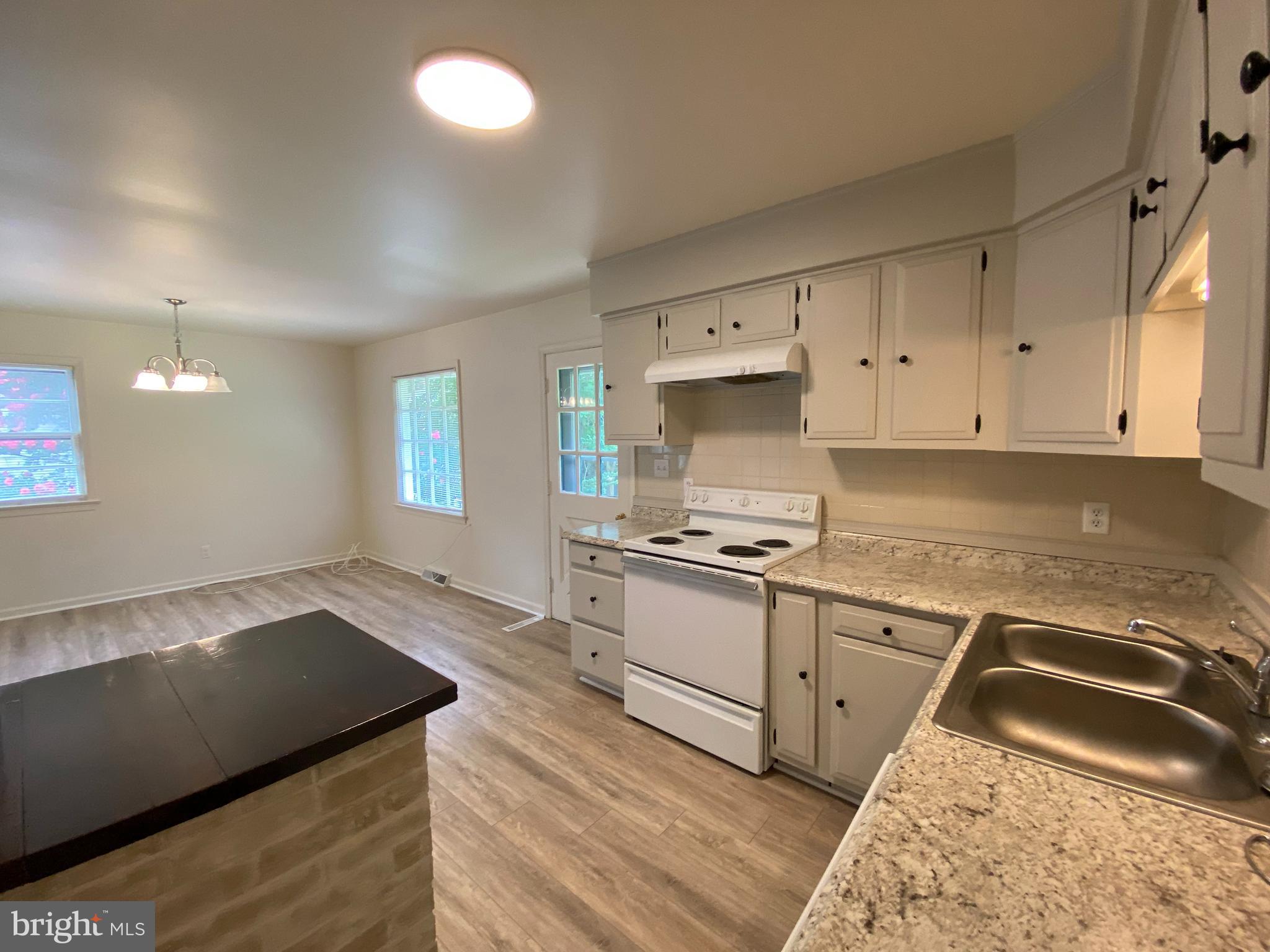 DOWNTOWN FREDERICKSBURG - Residential Lease