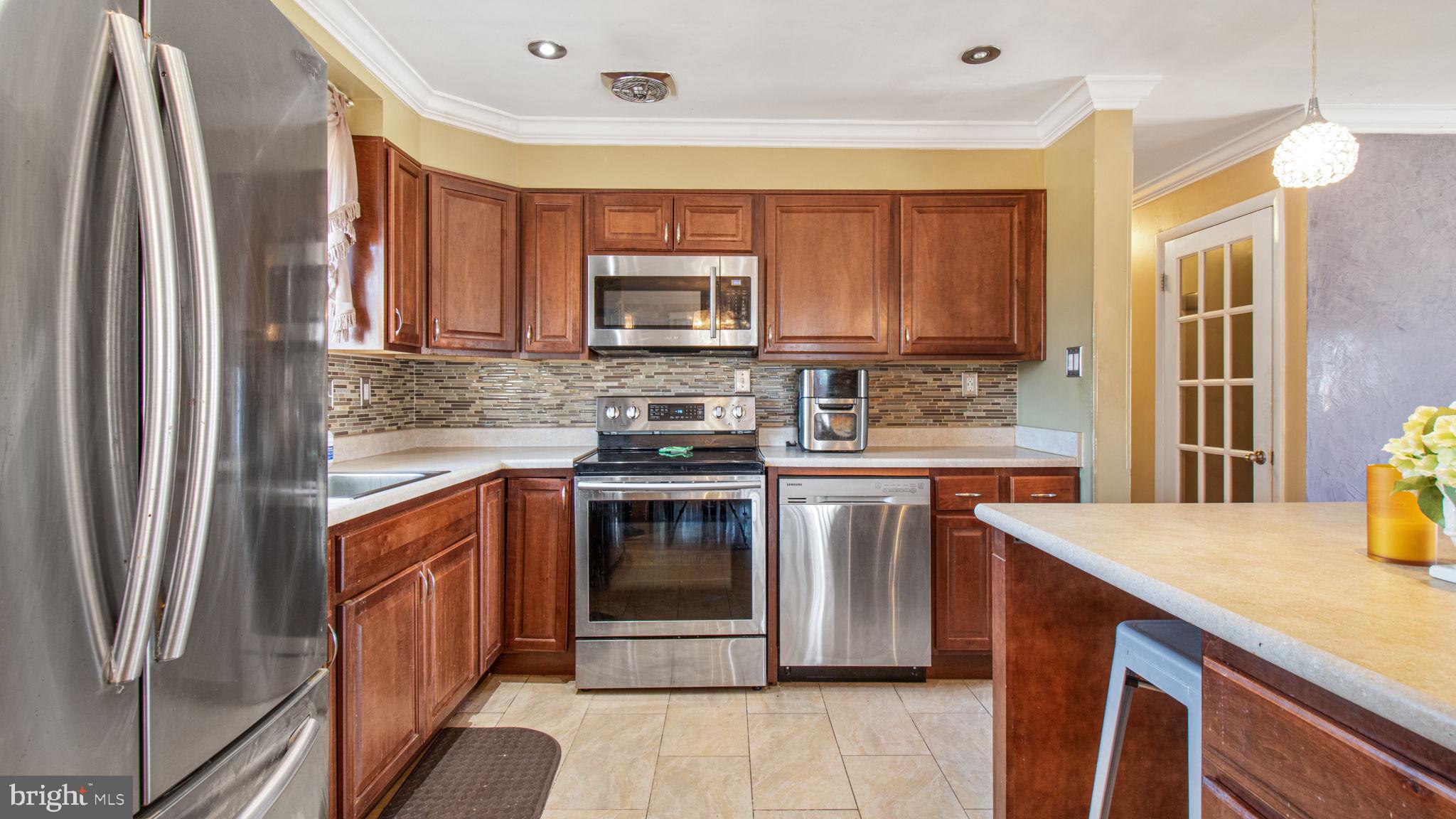 RAMBLEWOOD VILLAGE - Residential