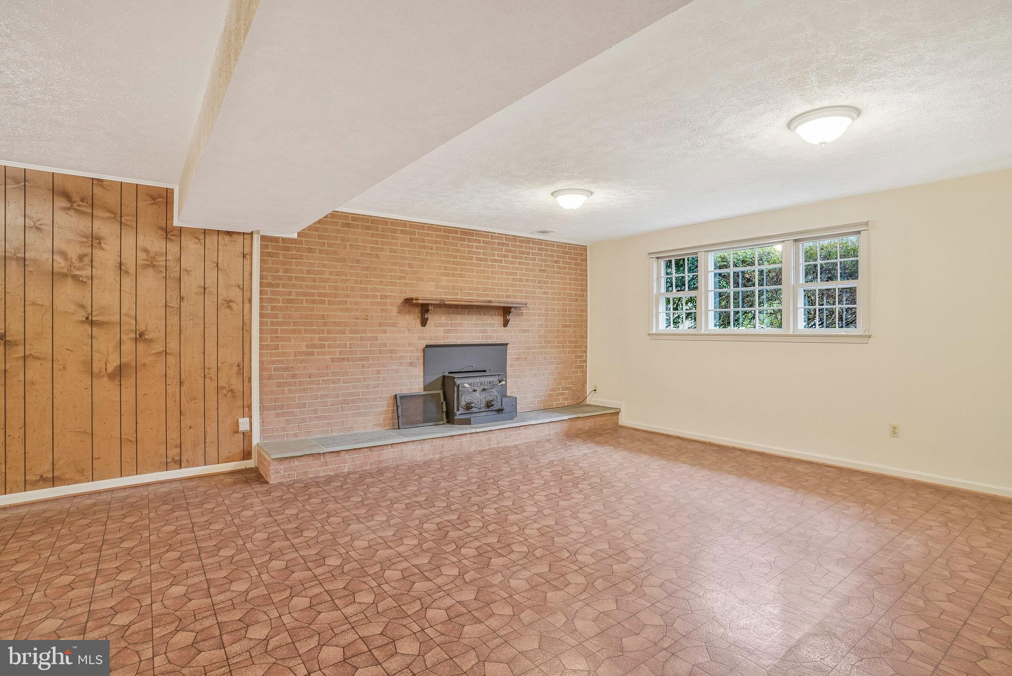 MAYWOOD TERRACE - Residential