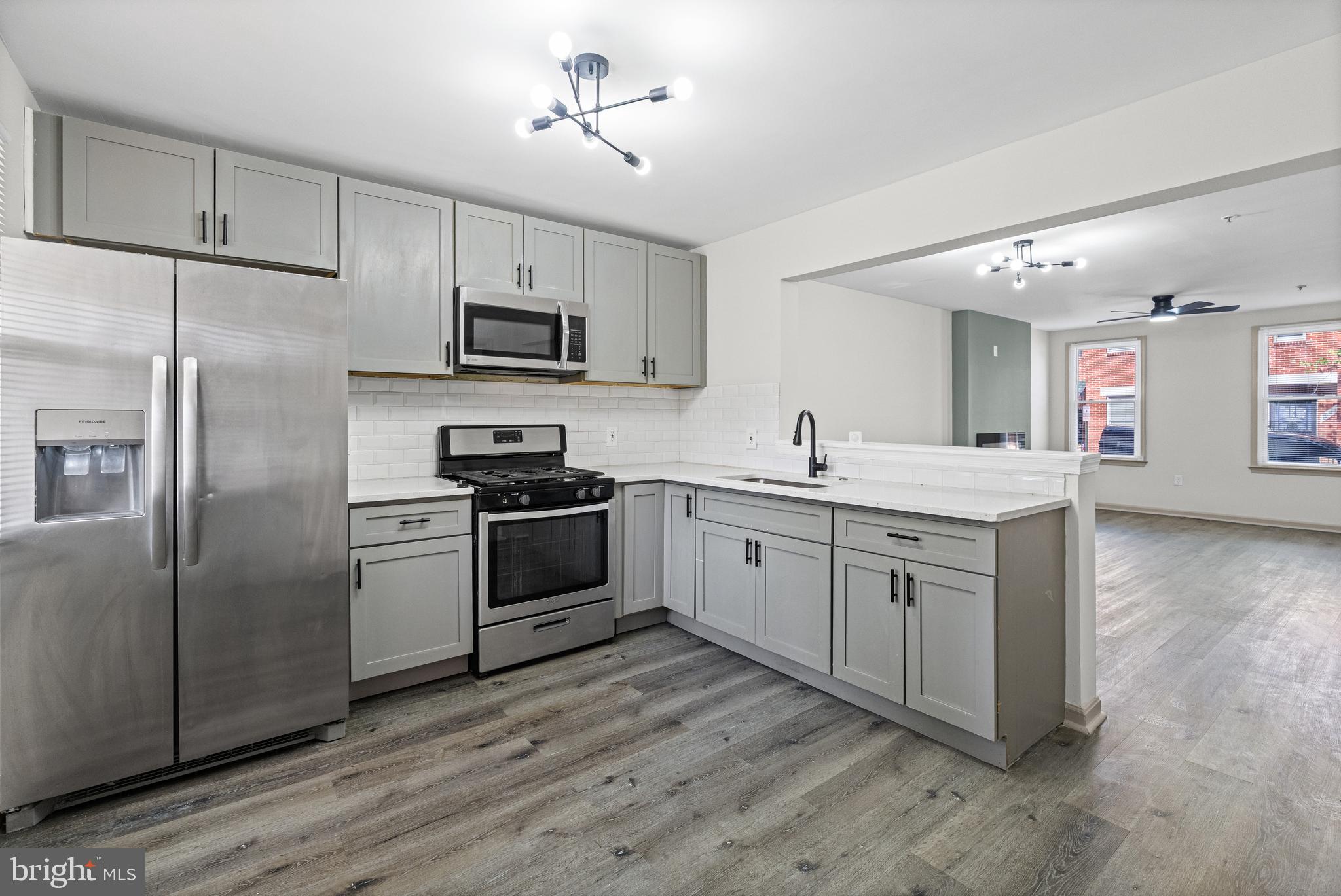SANDTOWN-WINCHESTER - Residential