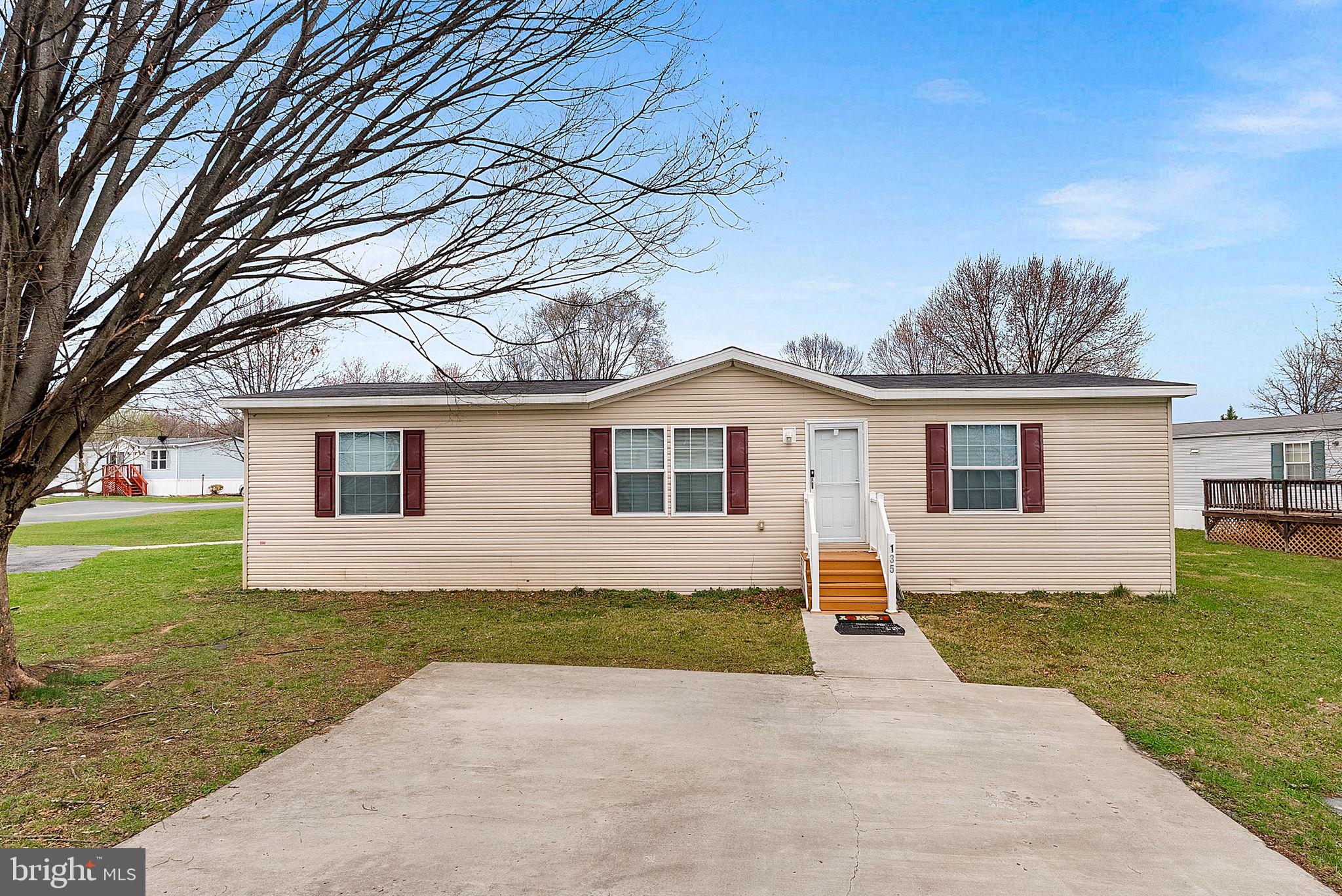 REGENCY LAKES - Residential