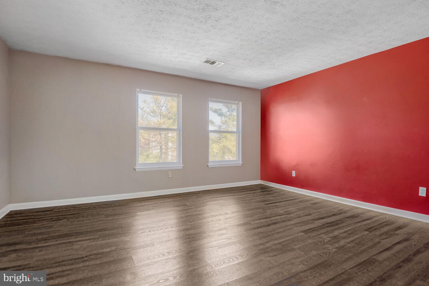 ROCKLAND RUN - Residential